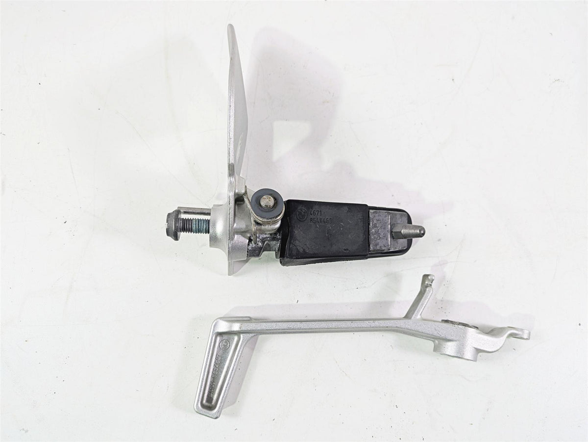 2016 BMW R1200RT K52 Right Left Foot Peg + Brake Pedal - Read 46718535642 {{ shop.shopifyCountryName }} - Mototech271