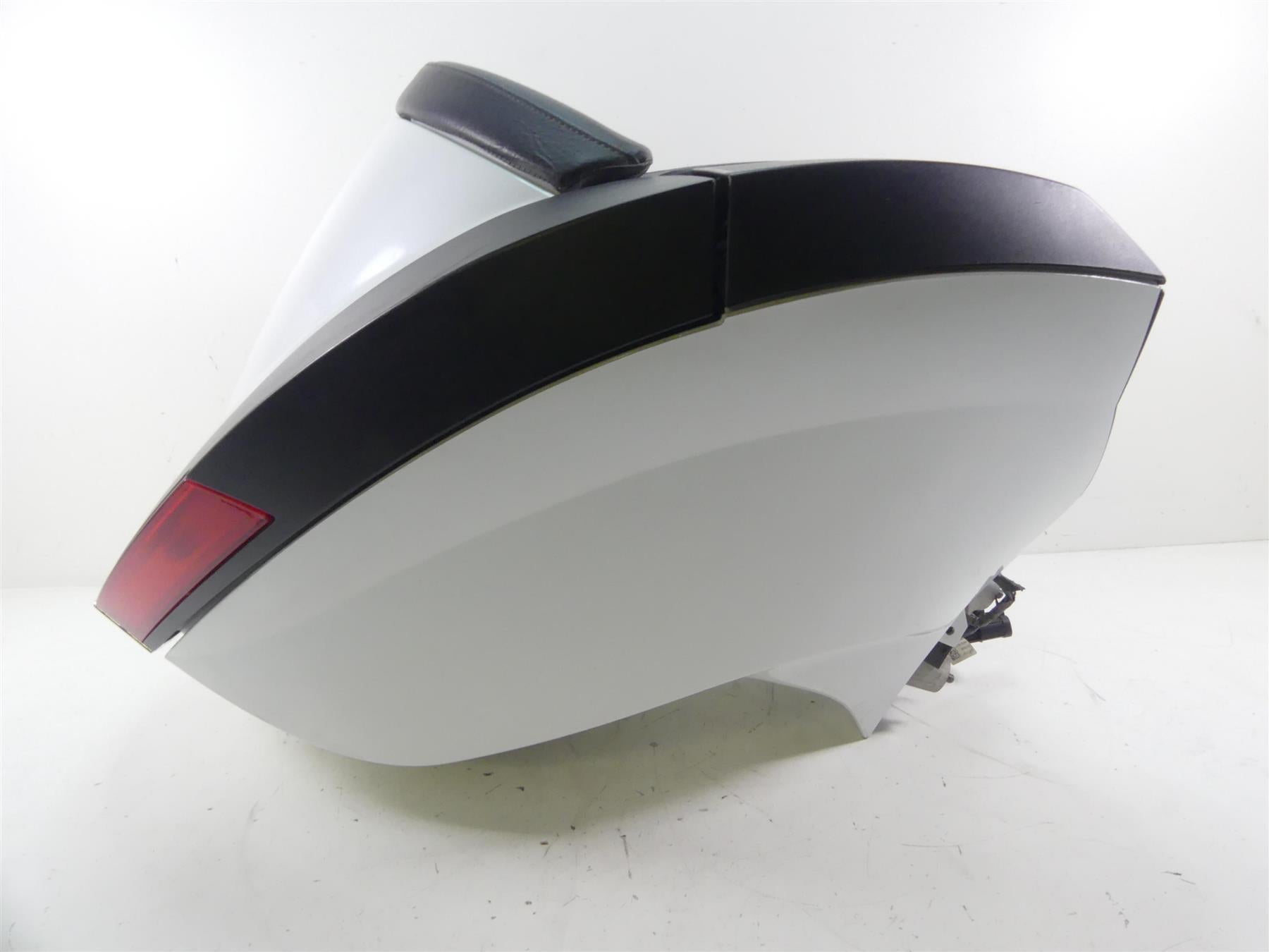 2011 Victory Vision Tour Rear Trunk Luggage Tour Pak Box + Mount - Read 5437444 {{ shop.shopifyCountryName }} - Mototech271