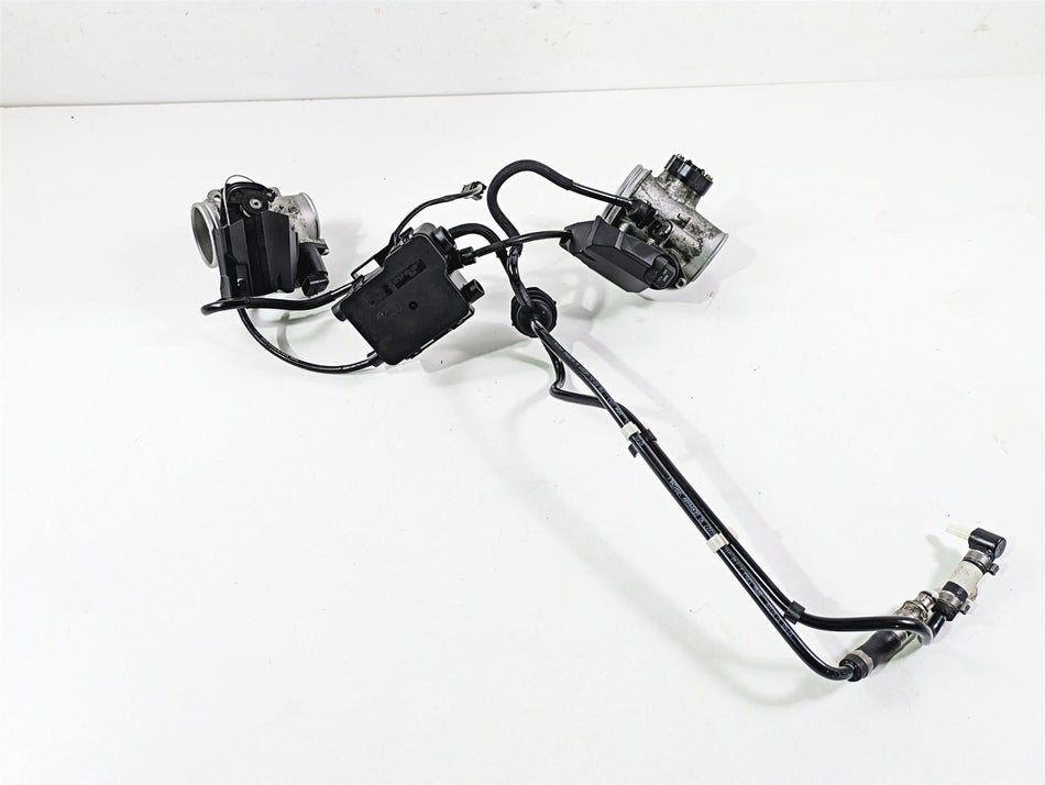 2010 BMW R1200RT K26 Throttle Bodies Body Set - Read 13547712613 13547712614 {{ shop.shopifyCountryName }} - Mototech271
