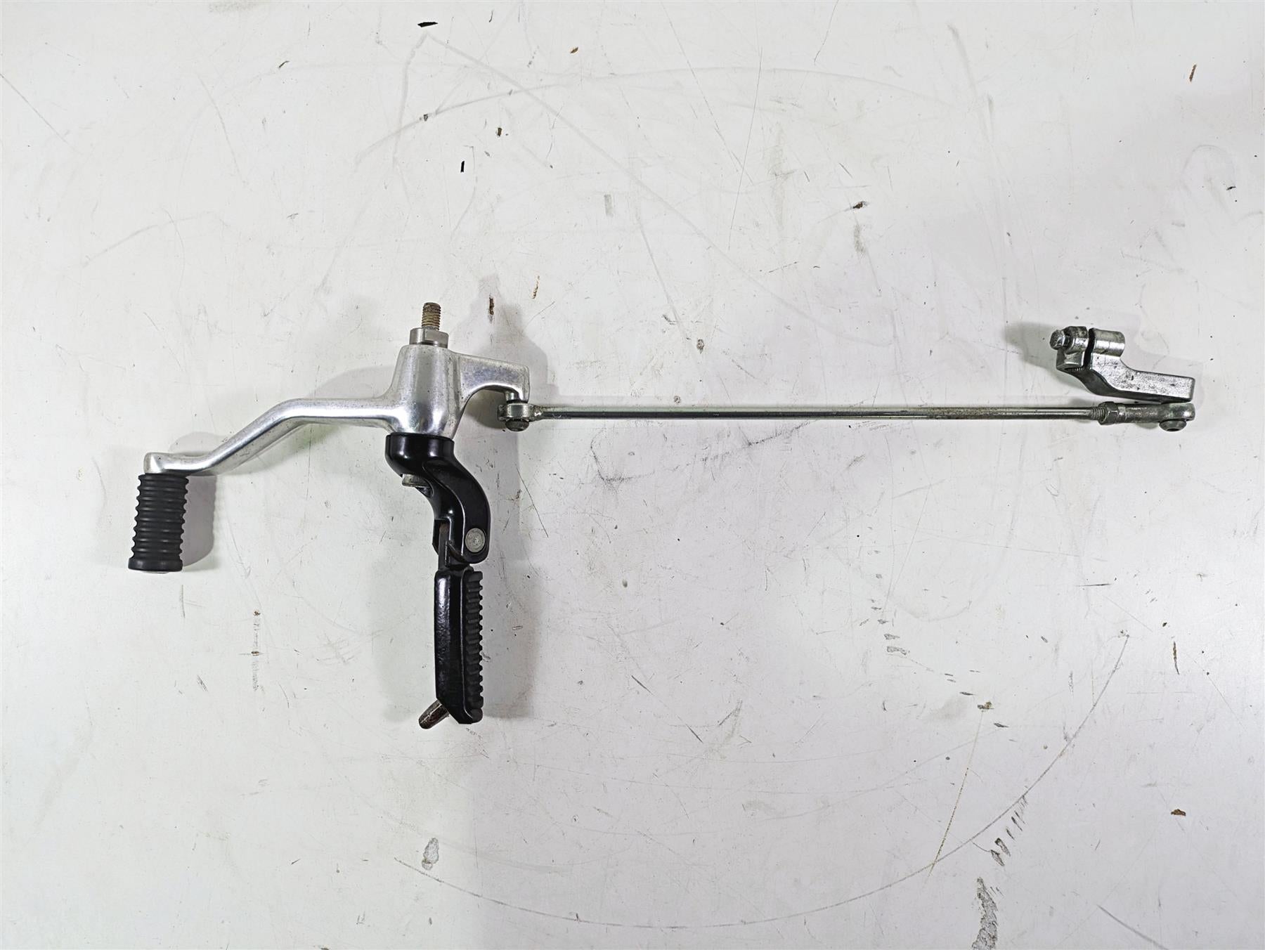 2013 Harley VRSCDX Night Rod Sp Left Front Footpeg & Shifter Parts 33757-01A {{ shop.shopifyCountryName }} - Mototech271