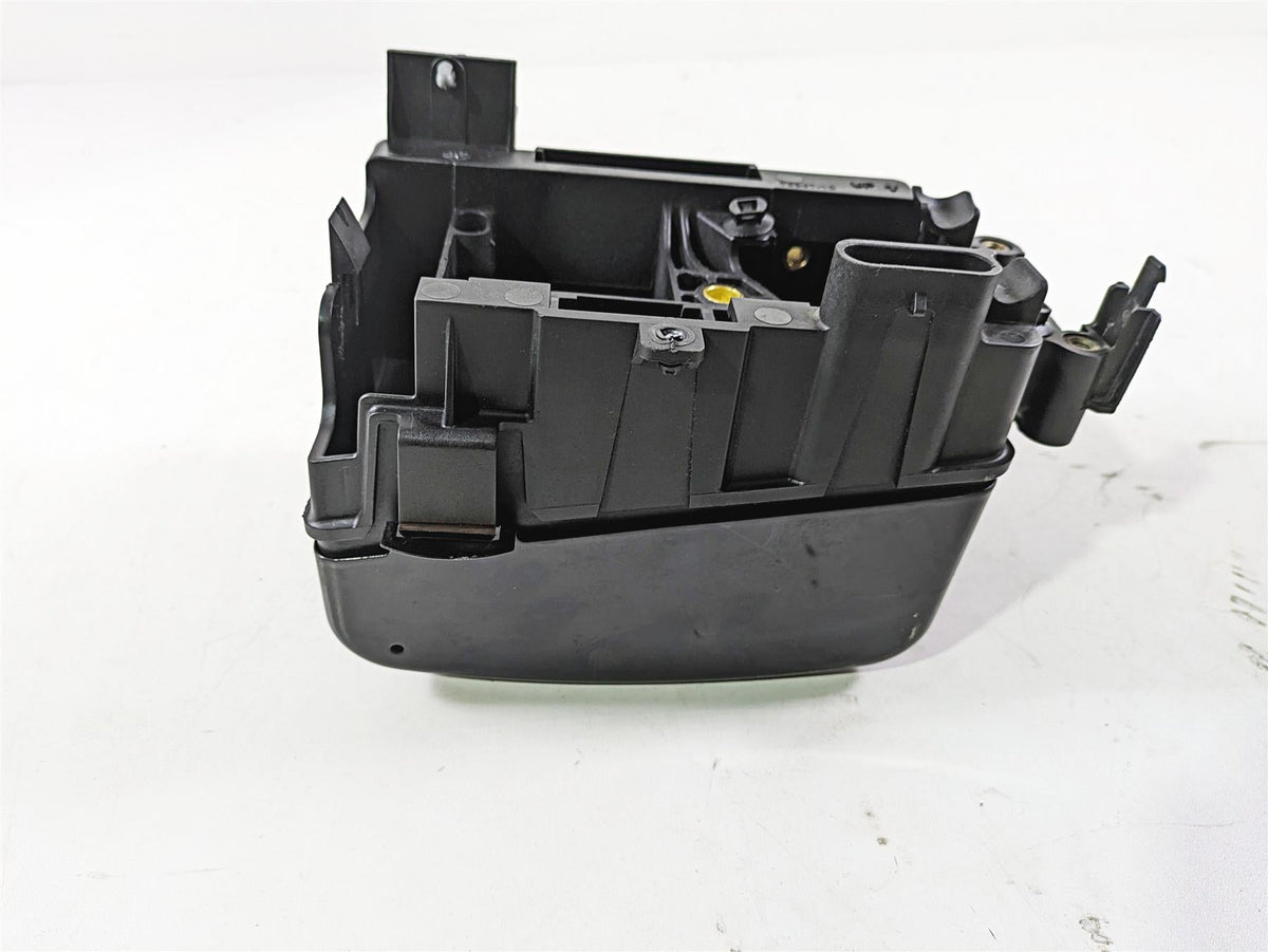 2017 Harley Dyna FXDB Street Bob Electrical Carrier & Black Cover 70367-12 {{ shop.shopifyCountryName }} - Mototech271