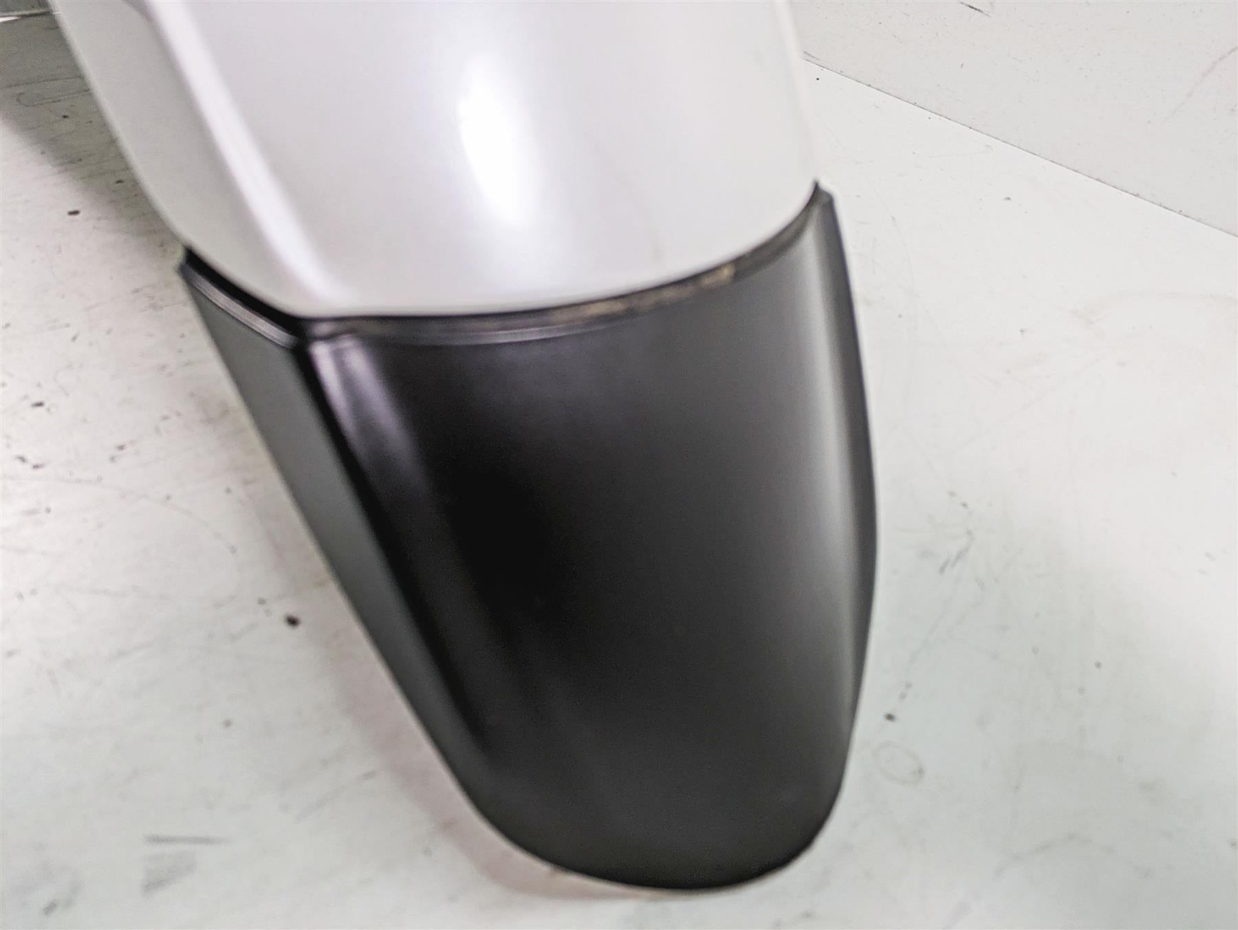 2014 Moto Guzzi California 1400 T Front Fender Mud Guard B064099 B06409900BM {{ shop.shopifyCountryName }} - Mototech271