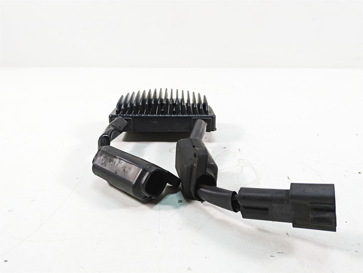 2005 Harley Dyna FXDL Low Rider Rectifier Voltage Regulator 74631-04 {{ shop.shopifyCountryName }} - Mototech271