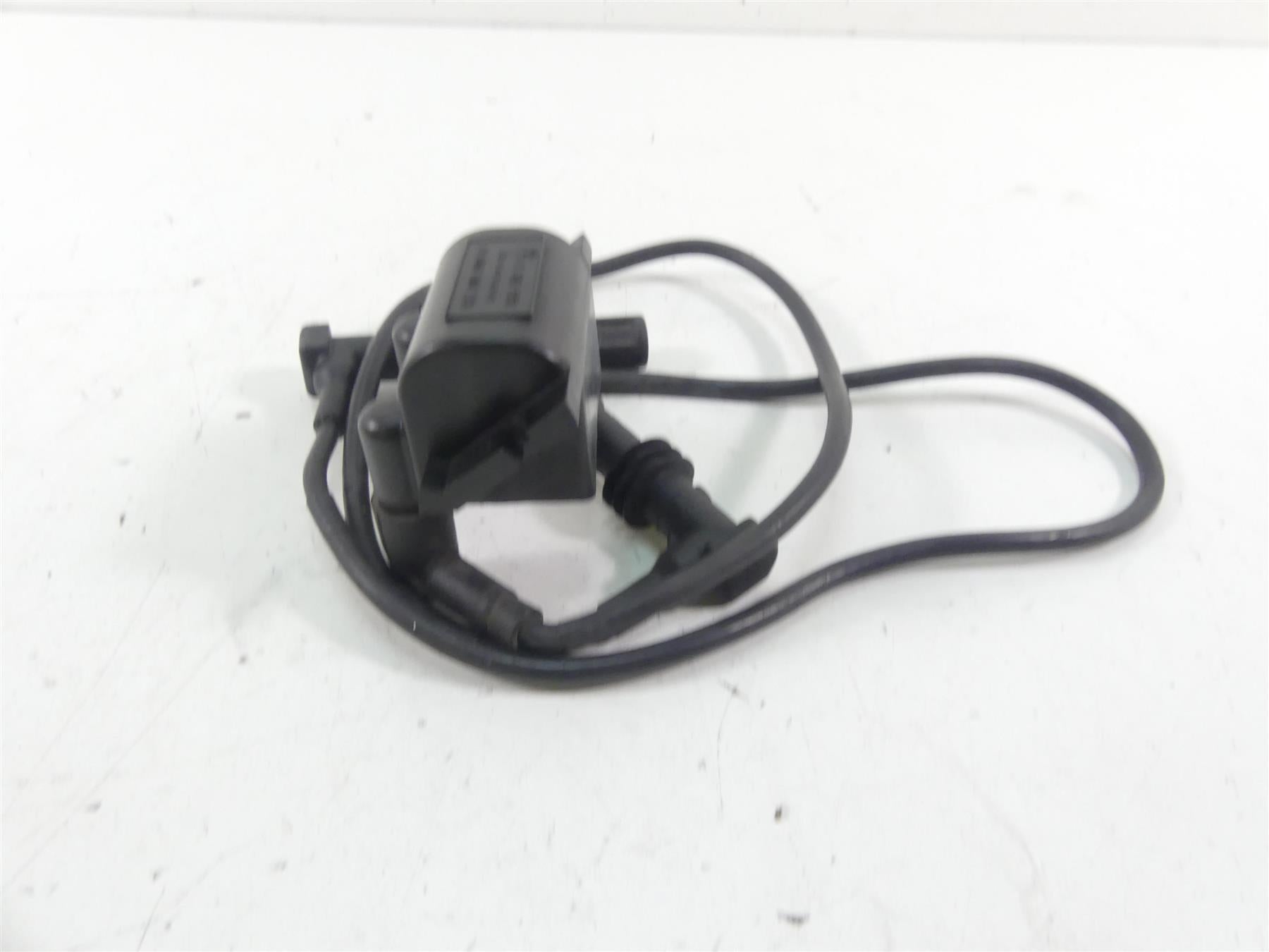2003 BMW R1150 GS R21 Single Ignition Coil Wiring Plug Set 12131341978 {{ shop.shopifyCountryName }} - Mototech271