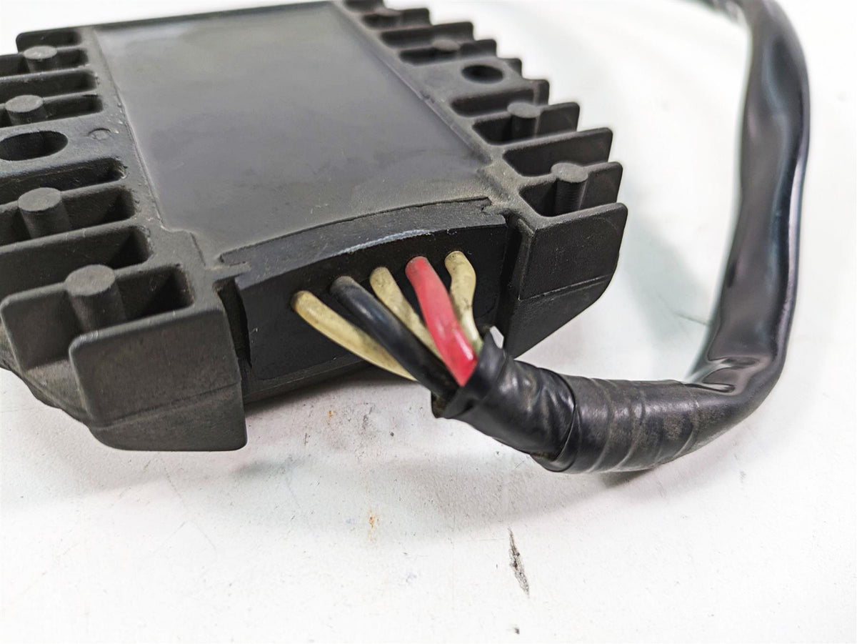 2002 Yamaha FZ1 FZS1000 Fazer Rectifier Voltage Regulator SH650C 5FL-81960-00-00 {{ shop.shopifyCountryName }} - Mototech271