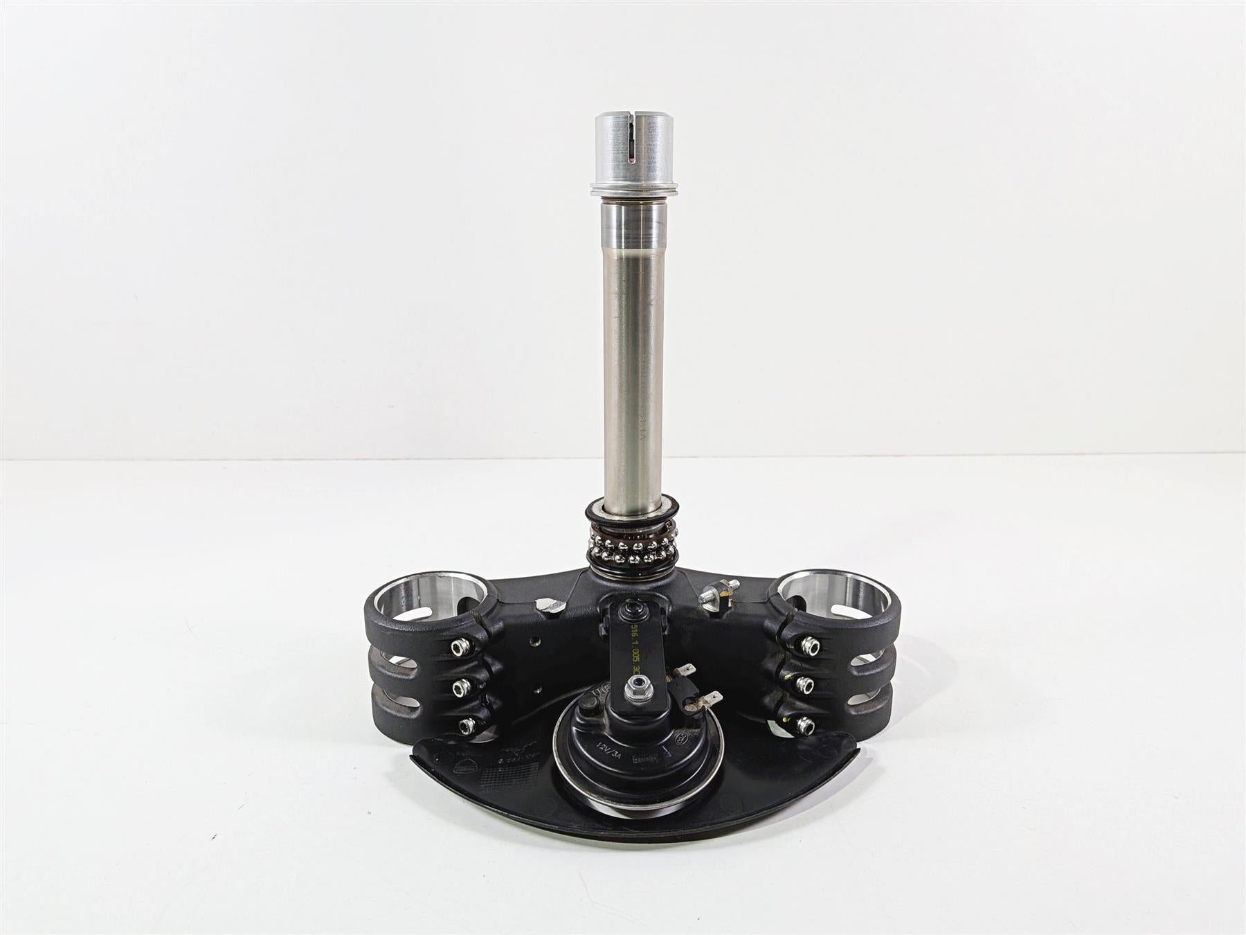 2019 Ducati Panigale V4S V4 S Corse Lower Triple Tree Ohlins -Read 34230691A {{ shop.shopifyCountryName }} - Mototech271