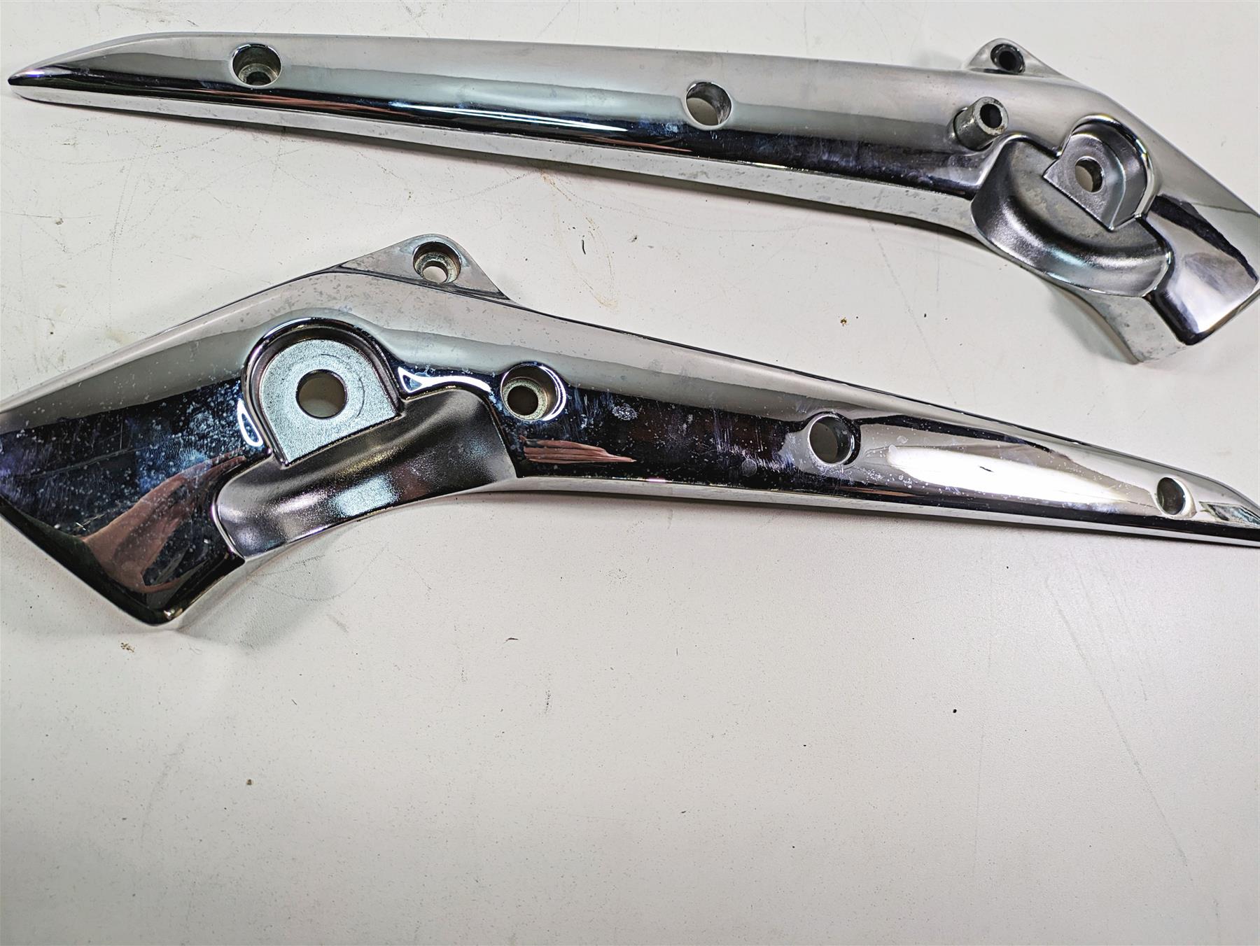 2006 Honda V-Twin VTX1300 R Rear Chrome Fender Frame Struts Braces 77330-MCV-000 {{ shop.shopifyCountryName }} - Mototech271