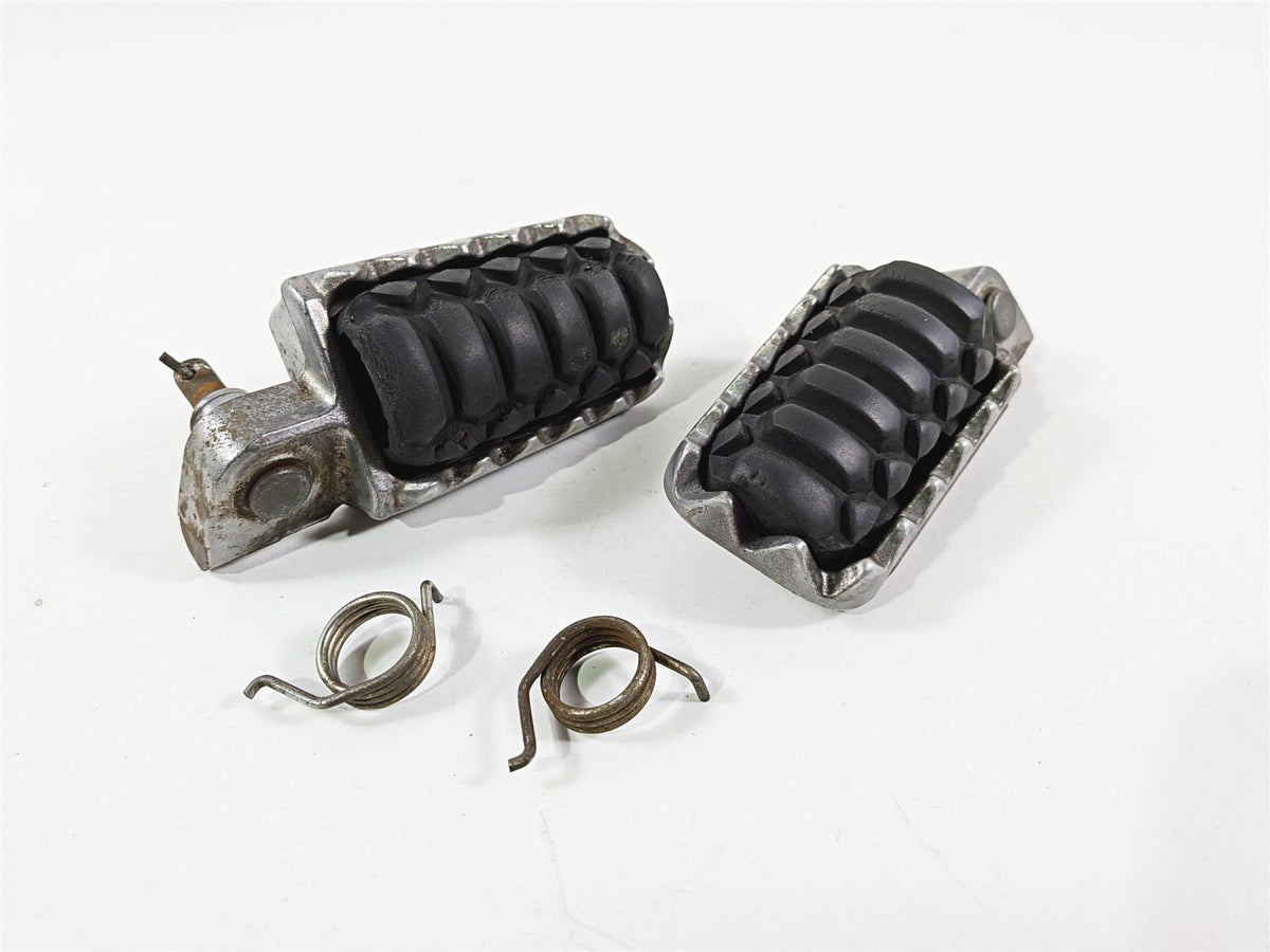 2012 Yamaha XT1200 Super Tenere Front Footpeg Foot Peg Set 23P-27451-00-00 {{ shop.shopifyCountryName }} - Mototech271
