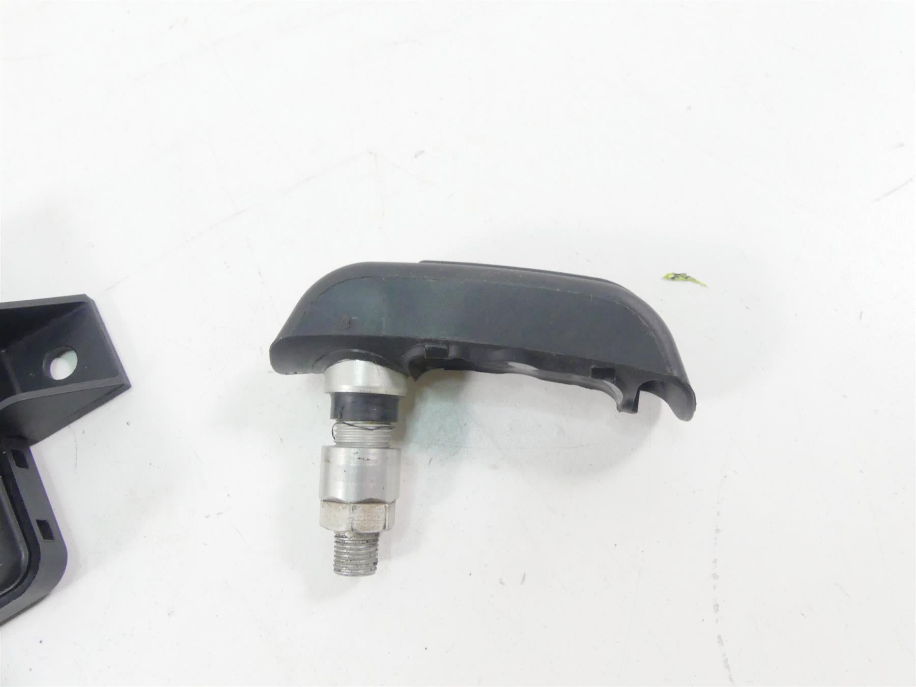 2015 KTM 1290 Adventure Air Pressure Module & Tire Sensors 60312032000 {{ shop.shopifyCountryName }} - Mototech271