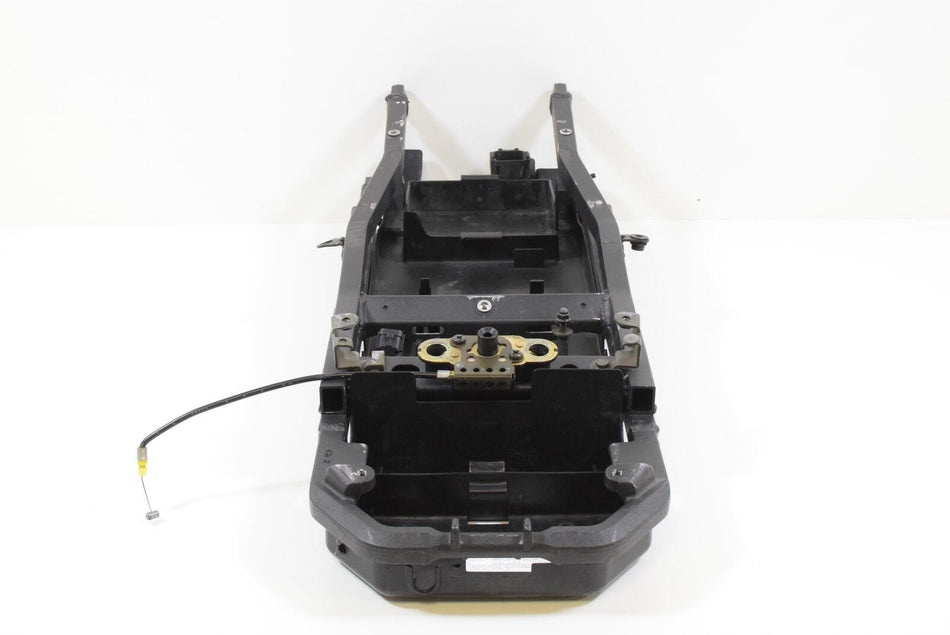 2005 Kawasaki ZX10R ZX10 R Ninja Subframe Sub Frame Inner Fender 32160-0024 {{ shop.shopifyCountryName }} - Mototech271