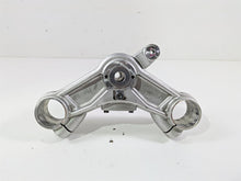 Load image into Gallery viewer, 2018 BMW R nineT Urban GS K33 Lower Triple Tree Steering Clamp 31428560399
