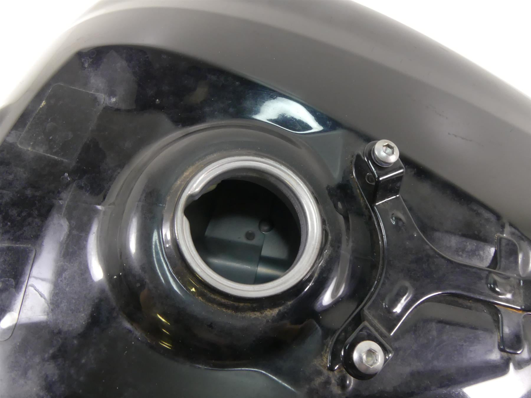2007 Honda VTX1800 T1 Fuel Gas Tank Reservoir + Sender - No Dent 17520-MCV-F00ZA {{ shop.shopifyCountryName }} - Mototech271