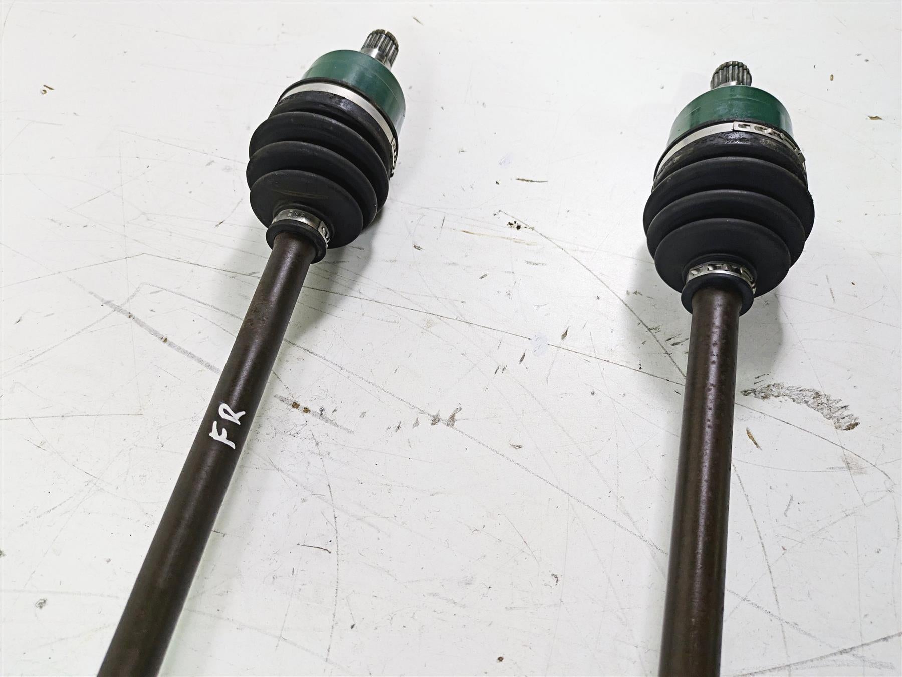 2022 Yamaha YXZ1000 R Nice Front Cv Drive Axle Shaft Set 2HC-2518F-01-00 {{ shop.shopifyCountryName }} - Mototech271