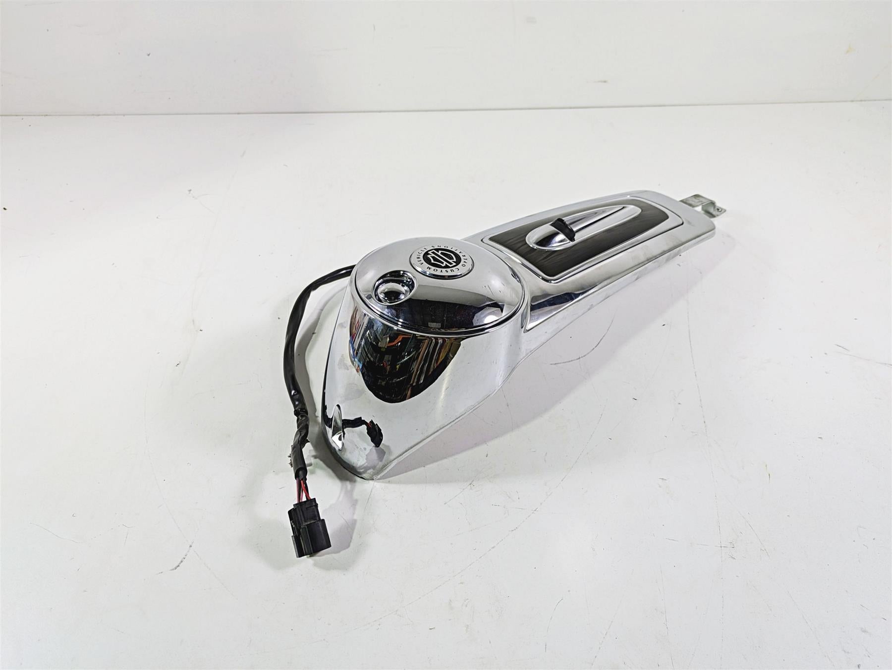 2017 Harley Touring FLHTKSE CVO E-Glide Upper Fuel Tank Dash Cover 61270-08 {{ shop.shopifyCountryName }} - Mototech271