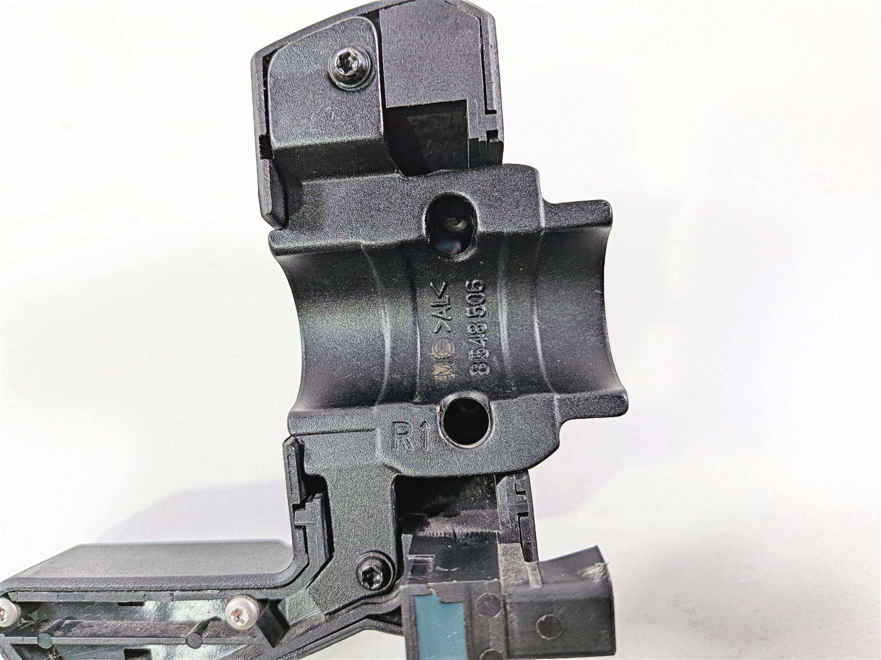 2023 BMW R1250RT RTP K52 Right Auxiliary Hand Control Switch 8394482 61318394482 {{ shop.shopifyCountryName }} - Mototech271