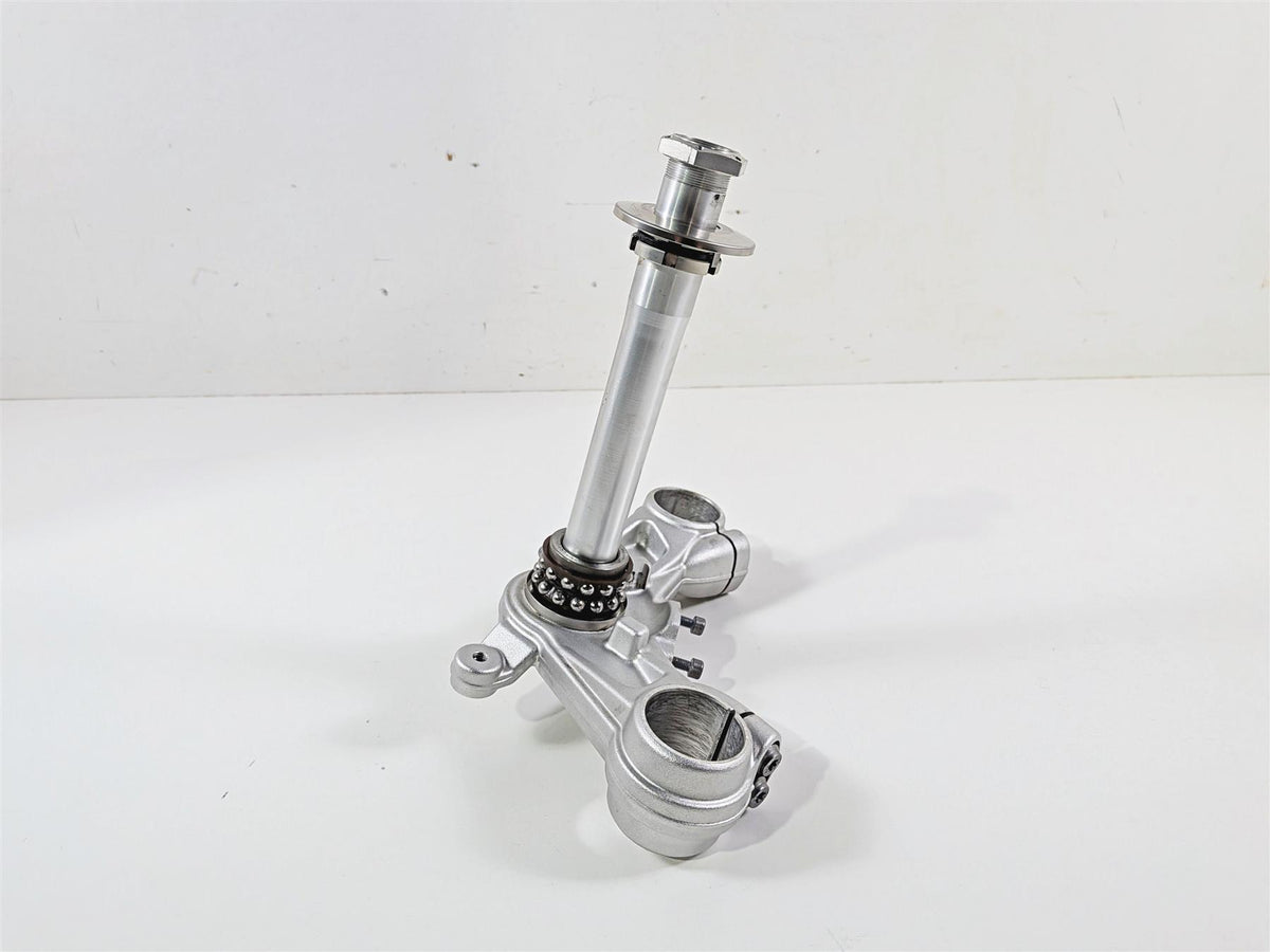 2023 BMW R nineT Scrambler K23 Lower Triple Tree Steering Clamp 31428560399 {{ shop.shopifyCountryName }} - Mototech271