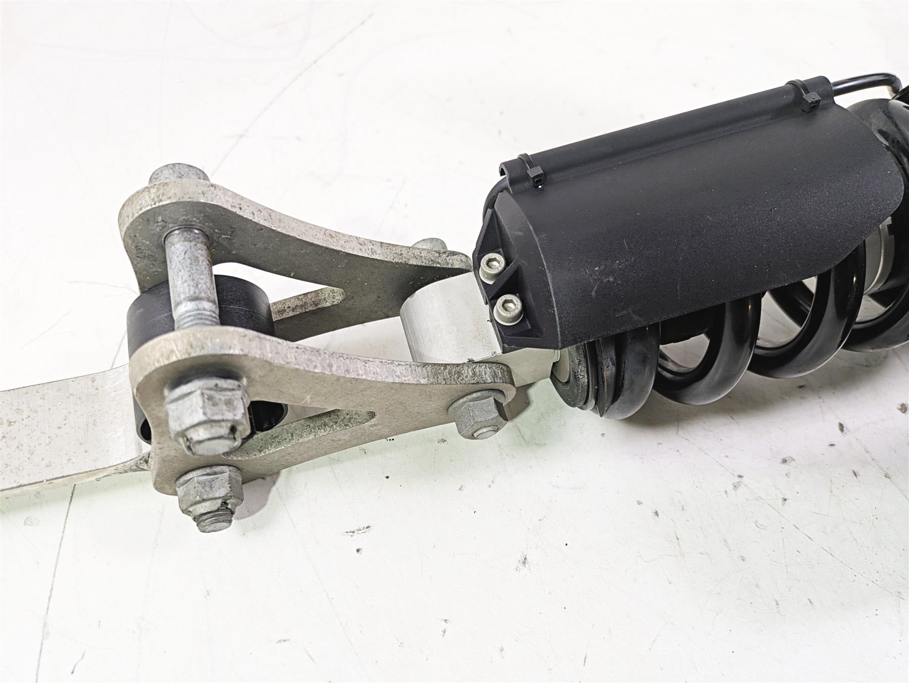 2015 BMW K1600 GT K48 Rear Shock Damper ESA 33537721122 11.06.7D.04 {{ shop.shopifyCountryName }} - Mototech271