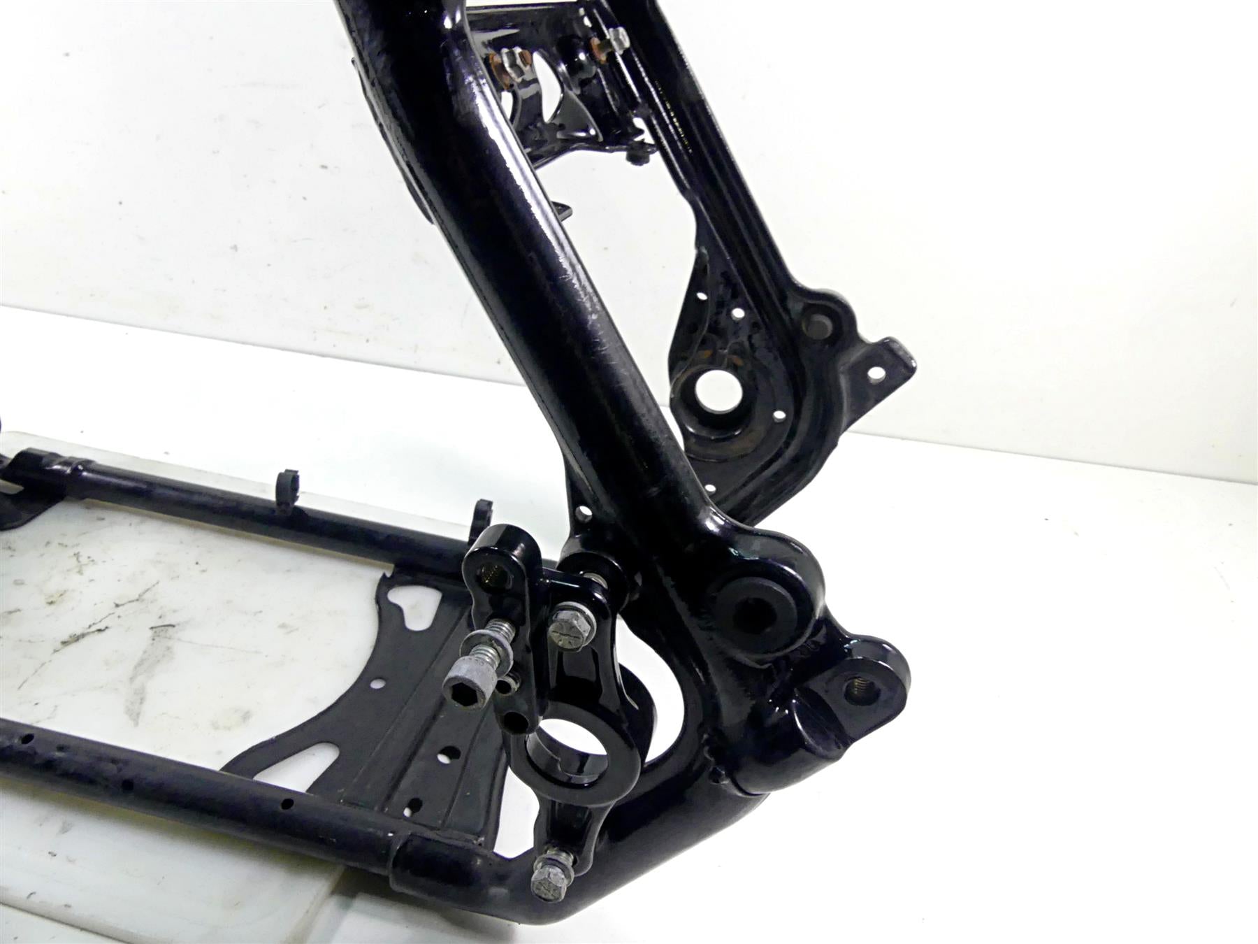 2011 Harley Touring FLTRX Road Glide Bent Main Frame Chassis With Texas Salvage Title - Read 47900-11BHP {{ shop.shopifyCountryName }} - Mototech271