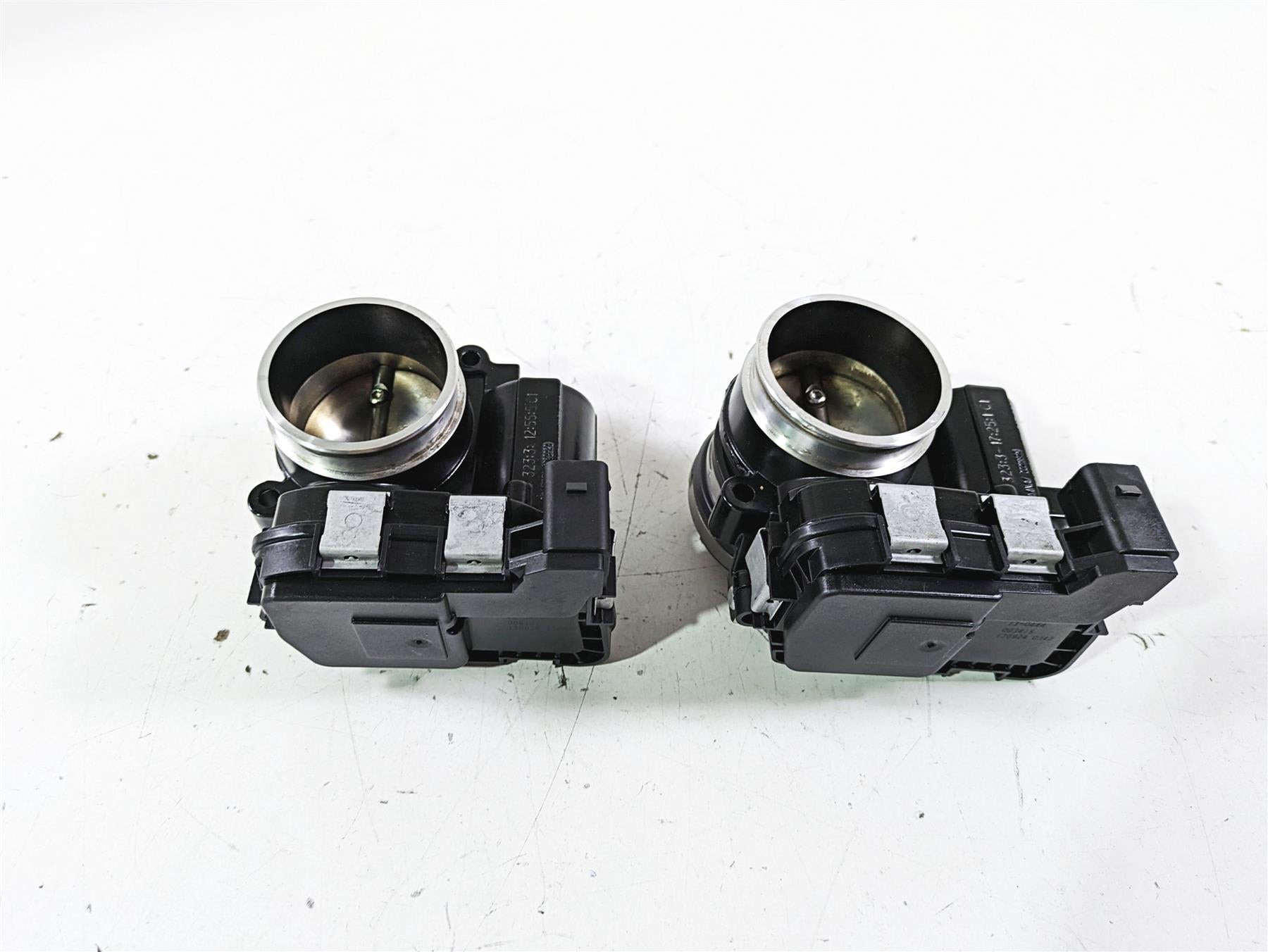 2014 BMW R1200 RT RTW K52 Throttle Body Bodies Set 13548564959 {{ shop.shopifyCountryName }} - Mototech271