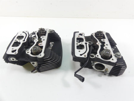 2013 Harley Touring FLHX Street Glide Cylinderhead Cylinder Head Set 17193-06A {{ shop.shopifyCountryName }} - Mototech271