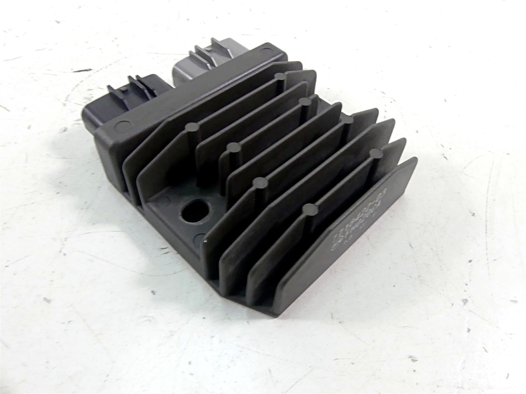 2018 BMW S1000RR K46 Rectifier Voltage Regulator FH020CA 12317718422 {{ shop.shopifyCountryName }} - Mototech271