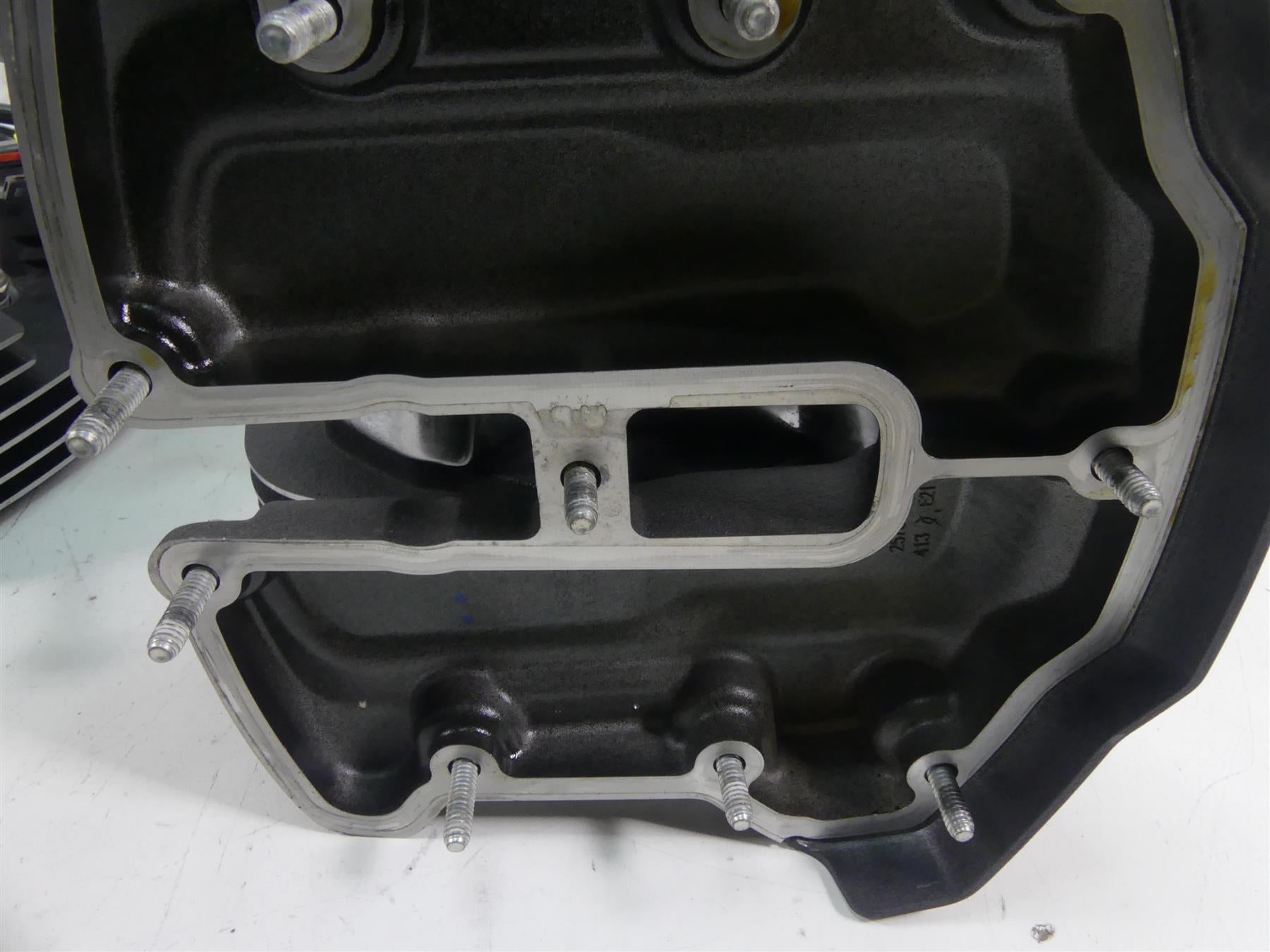2021 Harley Softail FLSB Sport Glide Cylinder Head M8 107ci Set 16500388 {{ shop.shopifyCountryName }} - Mototech271