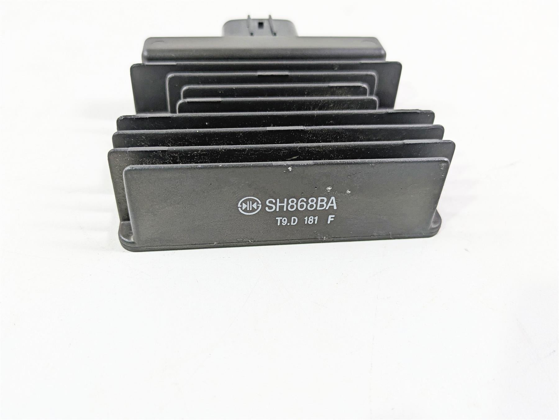 2020 Kawasaki Z900 ZR900 Rectifier Voltage Regulator SH868BA 21066-0753 {{ shop.shopifyCountryName }} - Mototech271
