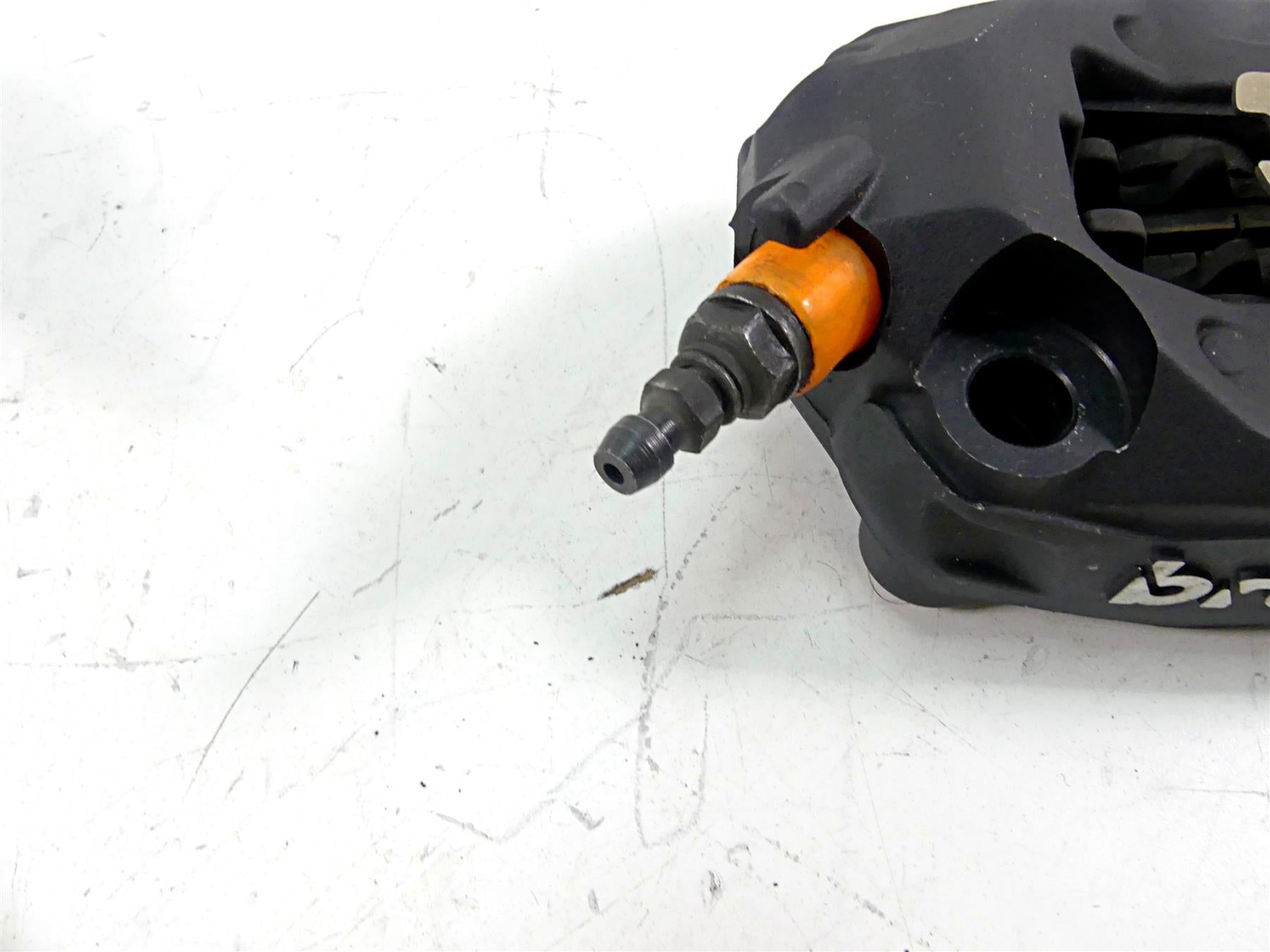 2015 BMW R1200GS GSW K50 Front Brembo Brake Caliper 100mm Set 34118556205 {{ shop.shopifyCountryName }} - Mototech271
