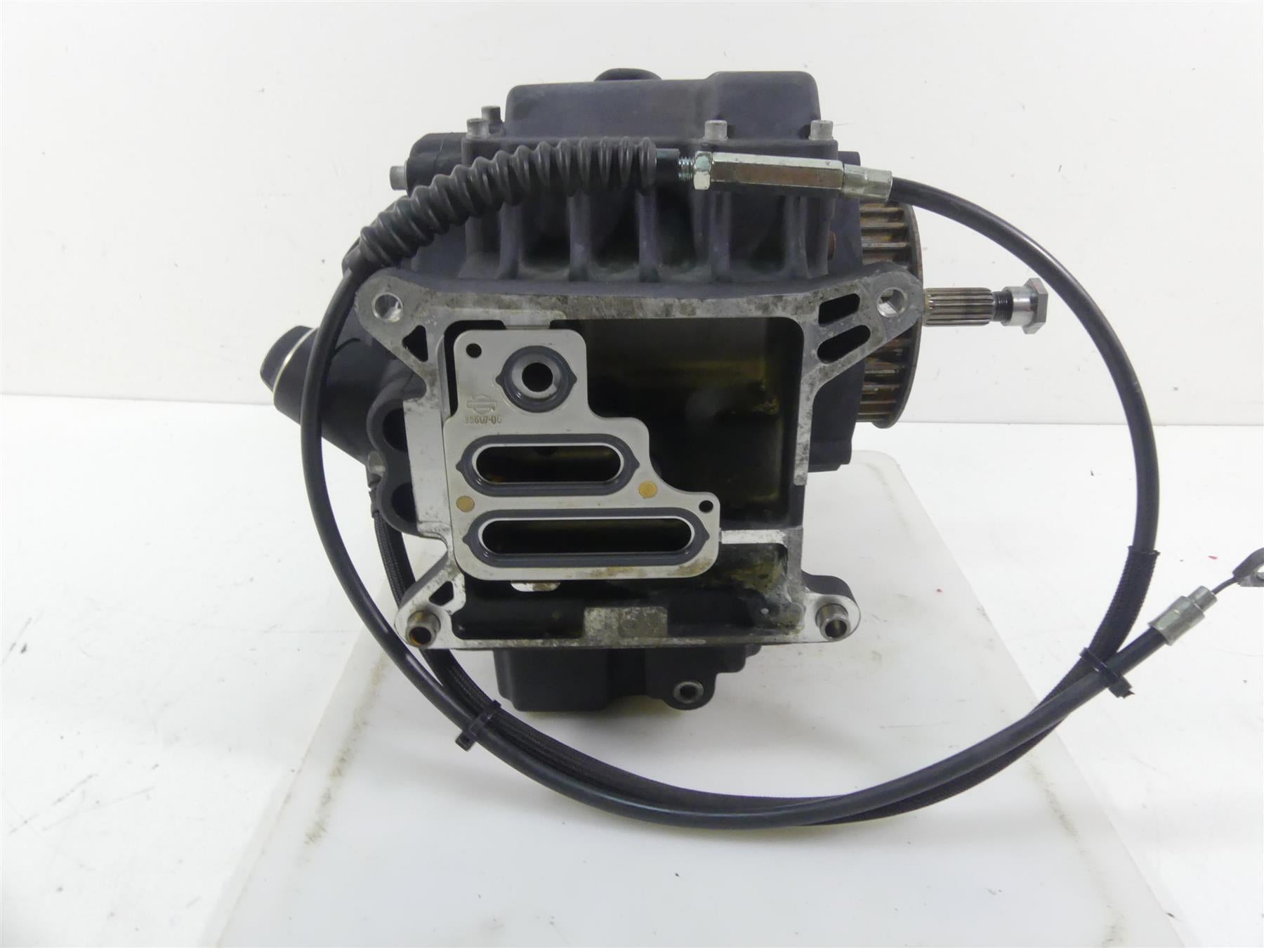 2015 Harley FXDF Dyna Fat Bob 6-Speed Transmission Tranny Gear Box 33083-10A {{ shop.shopifyCountryName }} - Mototech271