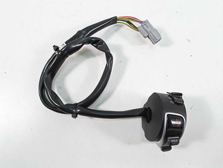 2020 Moto Guzzi V85 TT Adventure Right Hand Start Stop Control Switch 2D000528 {{ shop.shopifyCountryName }} - Mototech271