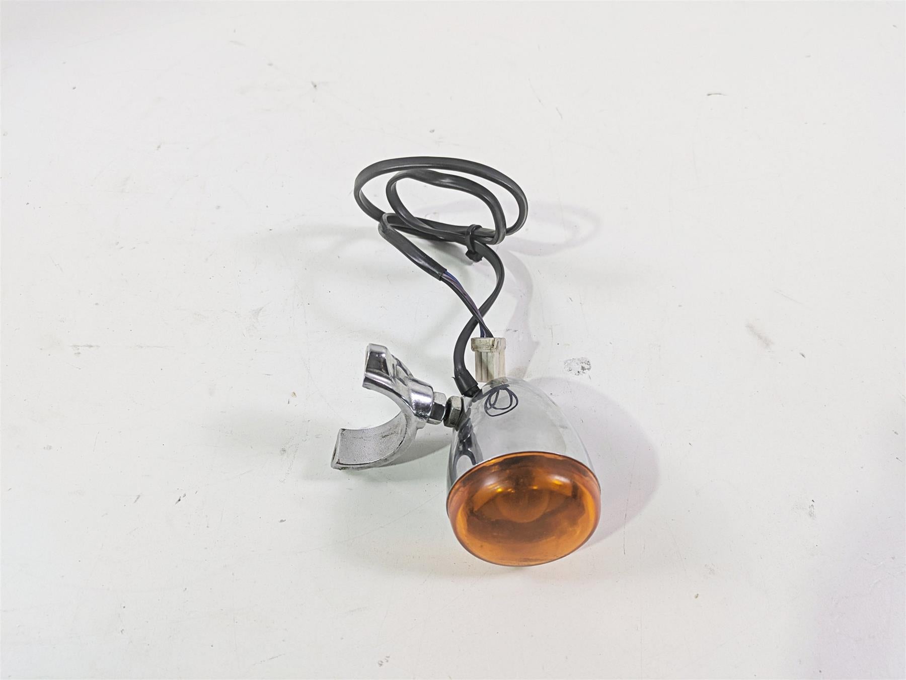 2008 Harley FXDL Dyna Low Rider 105TH Left Front Blinker Turn Signal 68972-00 {{ shop.shopifyCountryName }} - Mototech271