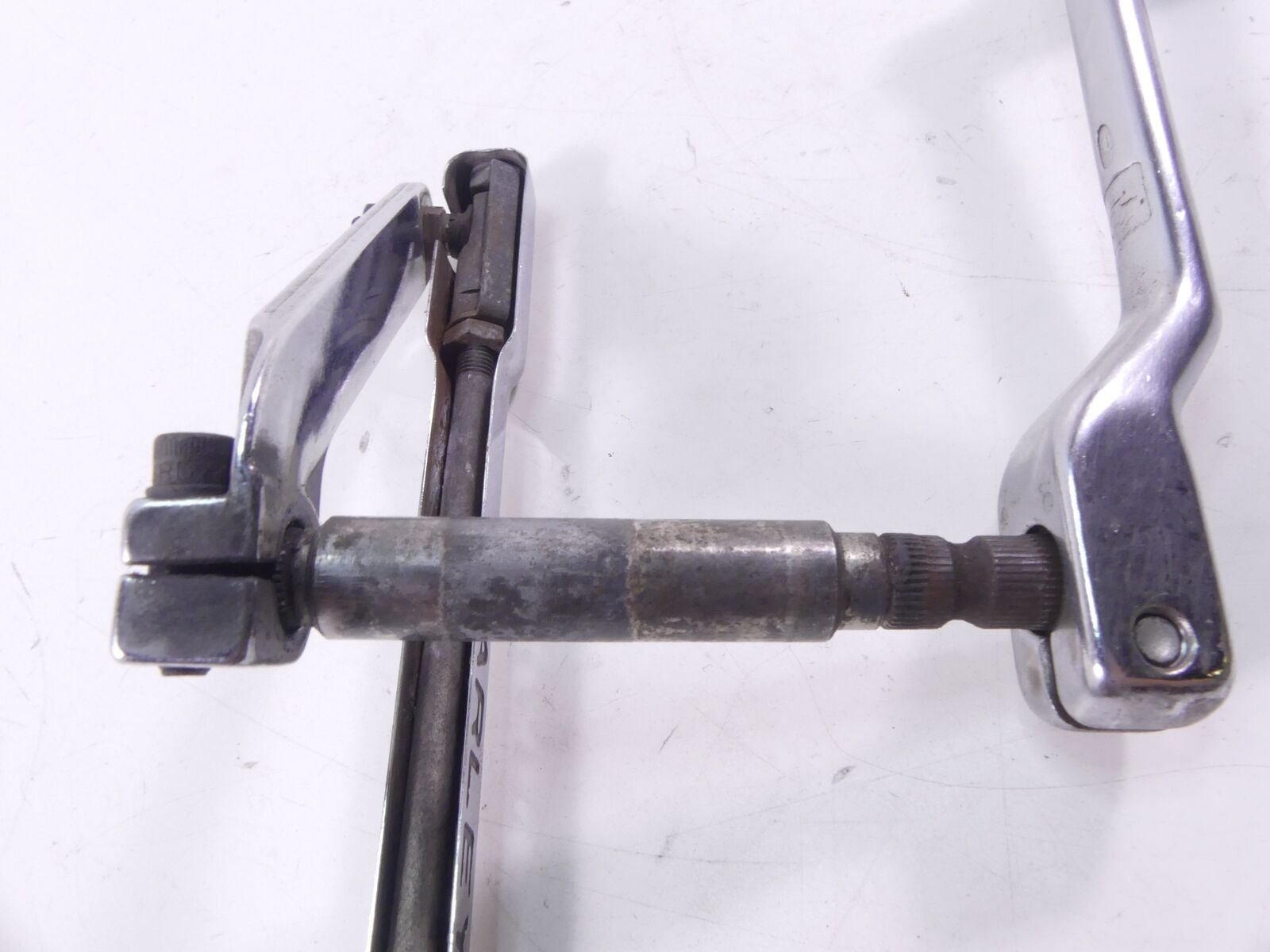 2009 Harley Touring FLHRC Road King Shifter Shift Lever & Rod 50621-06 {{ shop.shopifyCountryName }} - Mototech271
