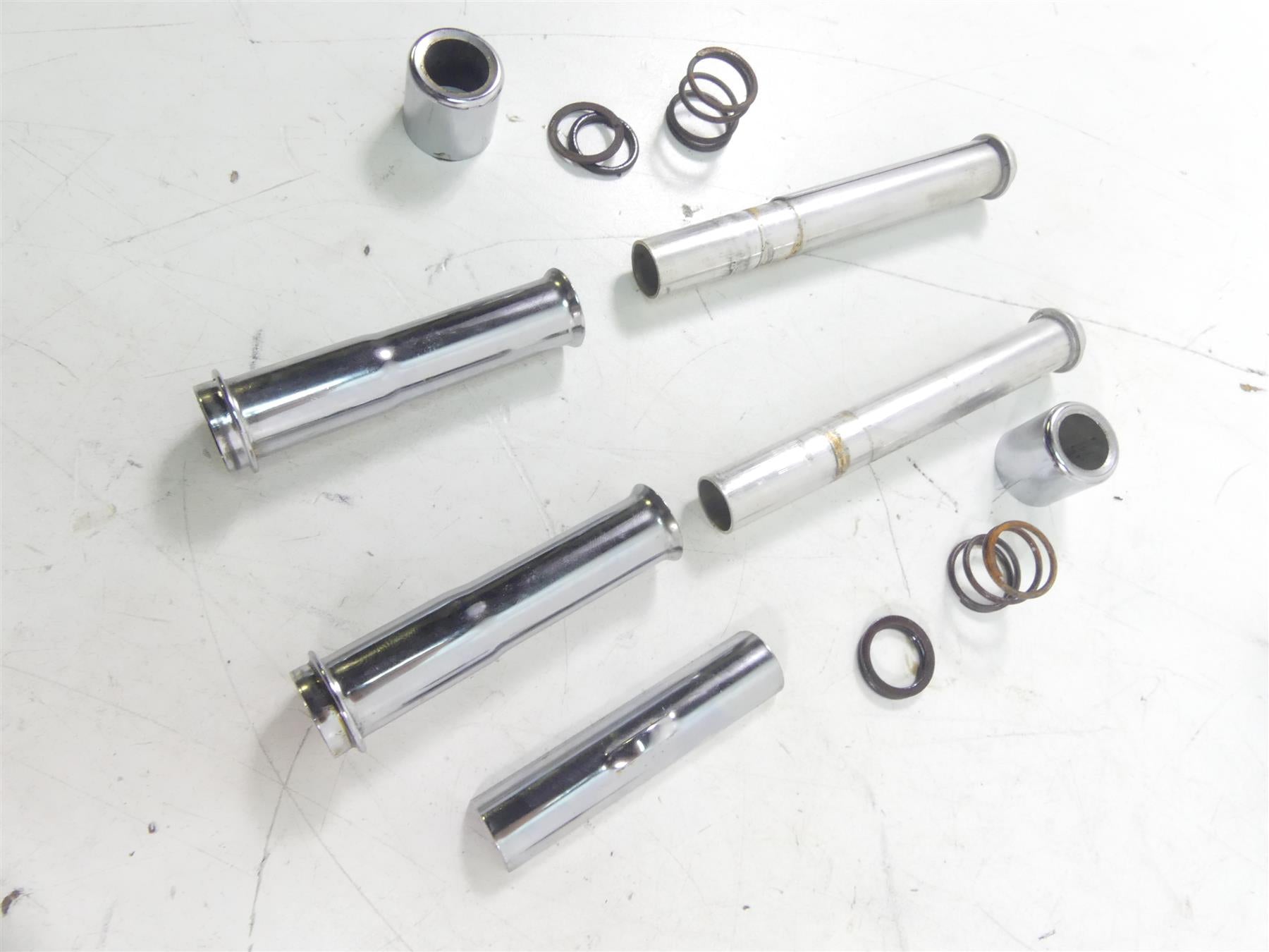 2000 Harley Dyna FXR4 CVO Super Glide Push Rod Lifter Cover Set 18523-86B {{ shop.shopifyCountryName }} - Mototech271