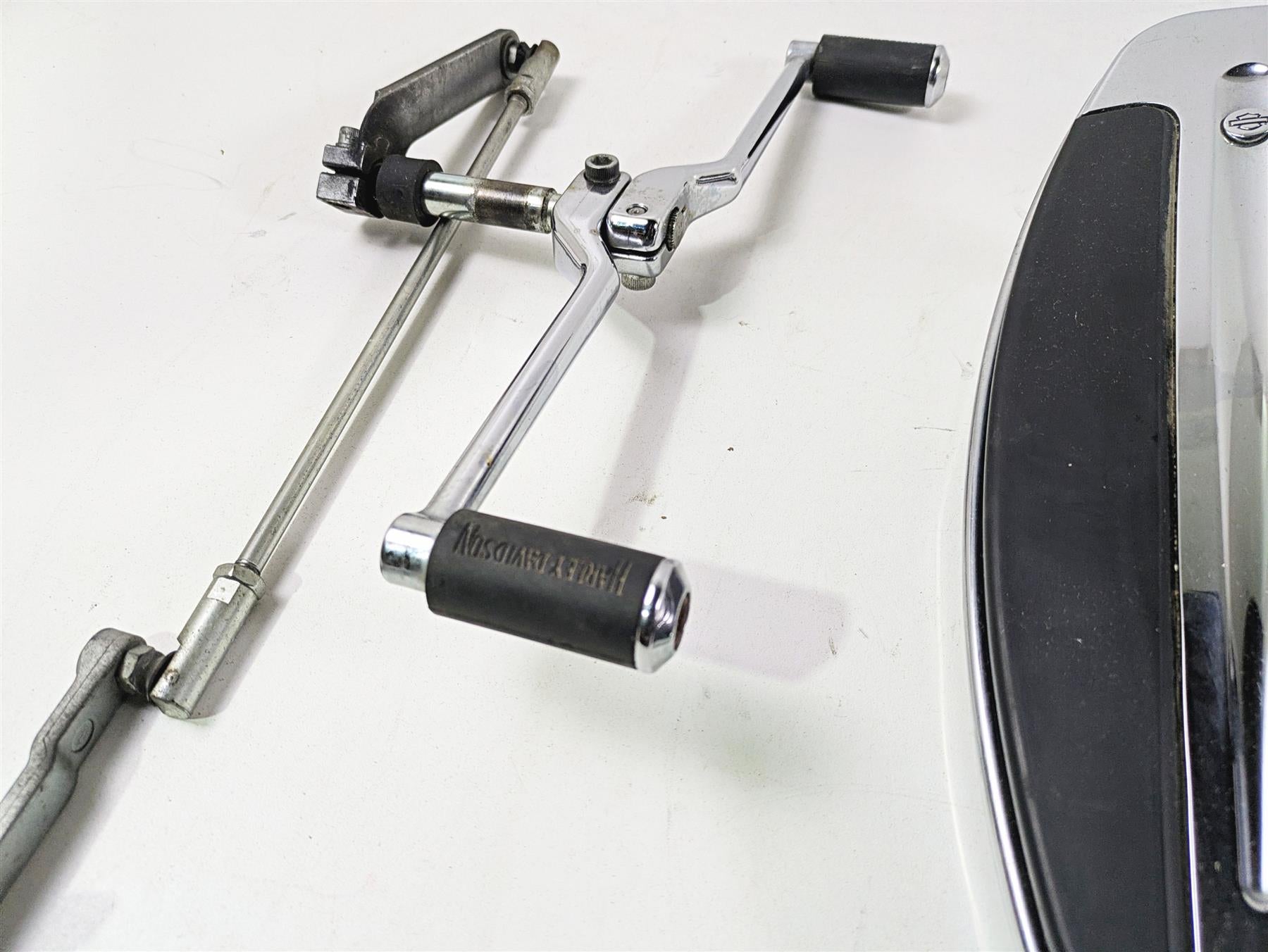 2015 Harley Touring FLHTKL Electra Glide Slipstream Floor Board Pedal & Shifter {{ shop.shopifyCountryName }} - Mototech271