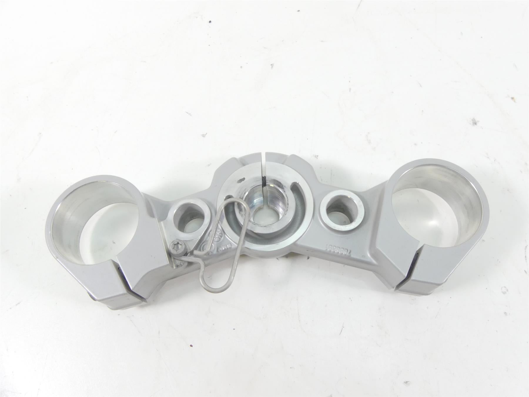 2017 BMW F800GS K72 Upper Triple Tree Steering Clamp 54mm 31427715420 {{ shop.shopifyCountryName }} - Mototech271