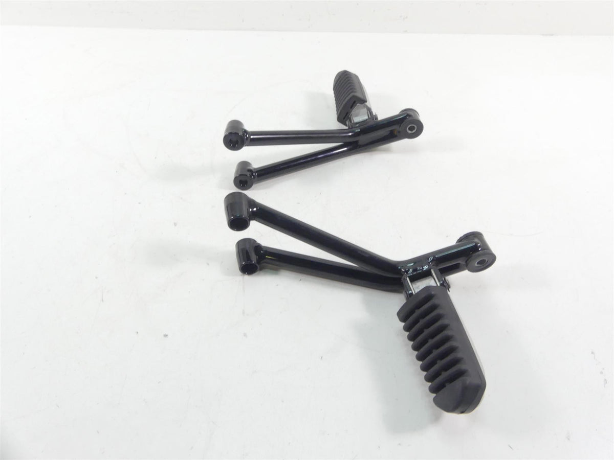 2019 Moto Guzzi V7 III Stone 750 Rear Passenger Footpeg Set 2B003190 2B003189 {{ shop.shopifyCountryName }} - Mototech271