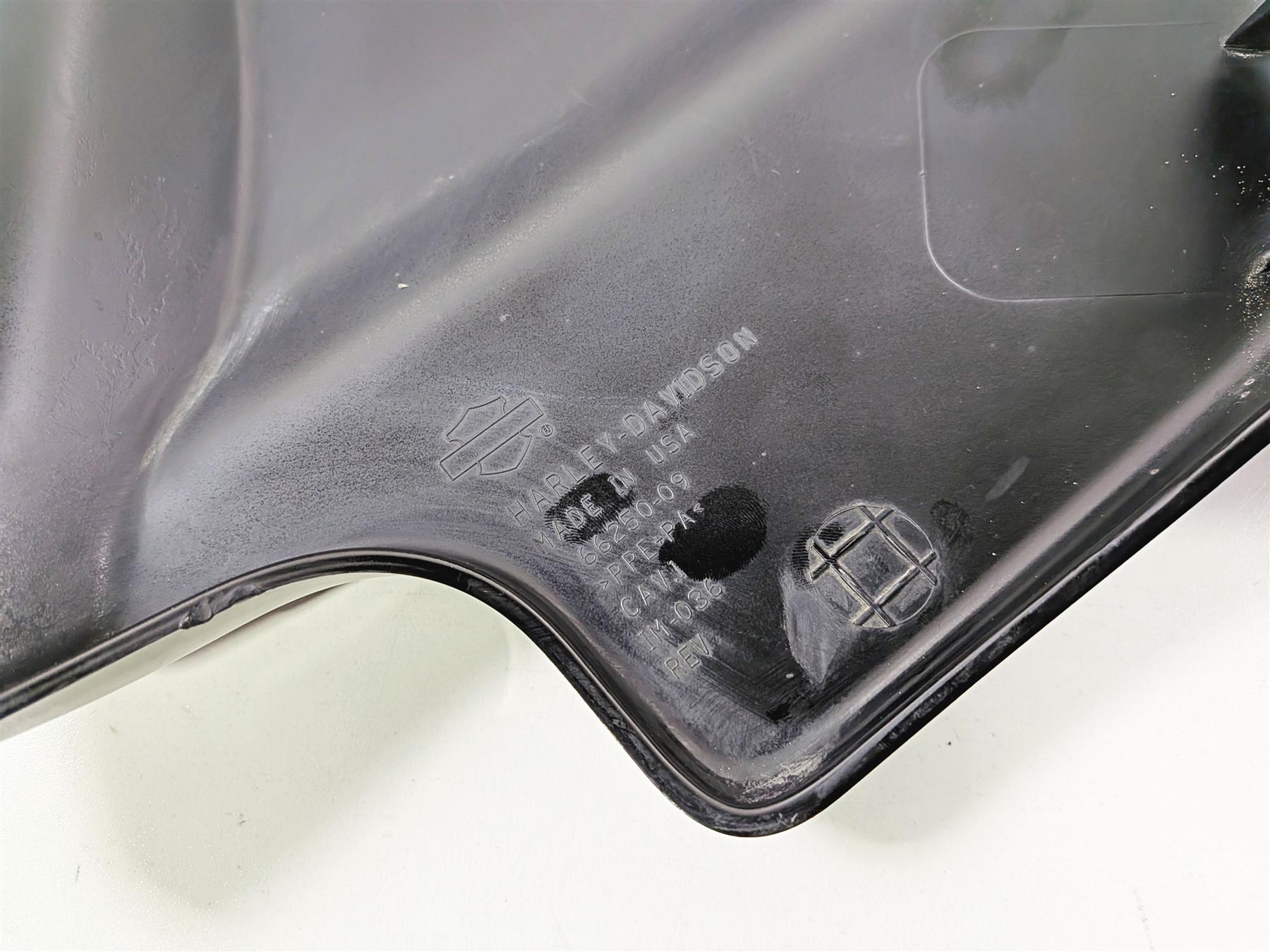 2016 Harley Touring FLHX Street Glide Side Cover Fairing Set 66250-09 66048-09A {{ shop.shopifyCountryName }} - Mototech271