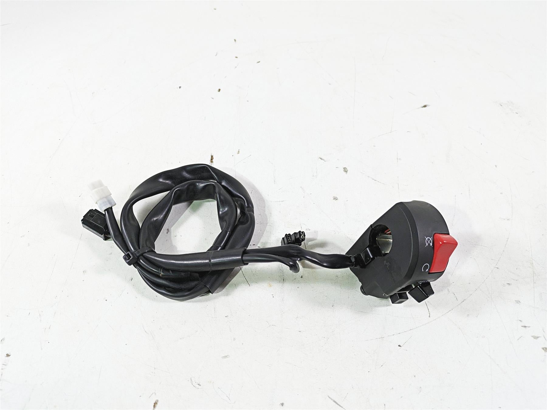 2021 Yamaha Tenere 700 XTZ7 Right Hand Control Switch BW3-83963-00-00 {{ shop.shopifyCountryName }} - Mototech271