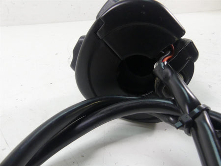 2018 Harley Softail FXBB Street Bob Right Hand Control Switch 71500462 {{ shop.shopifyCountryName }} - Mototech271