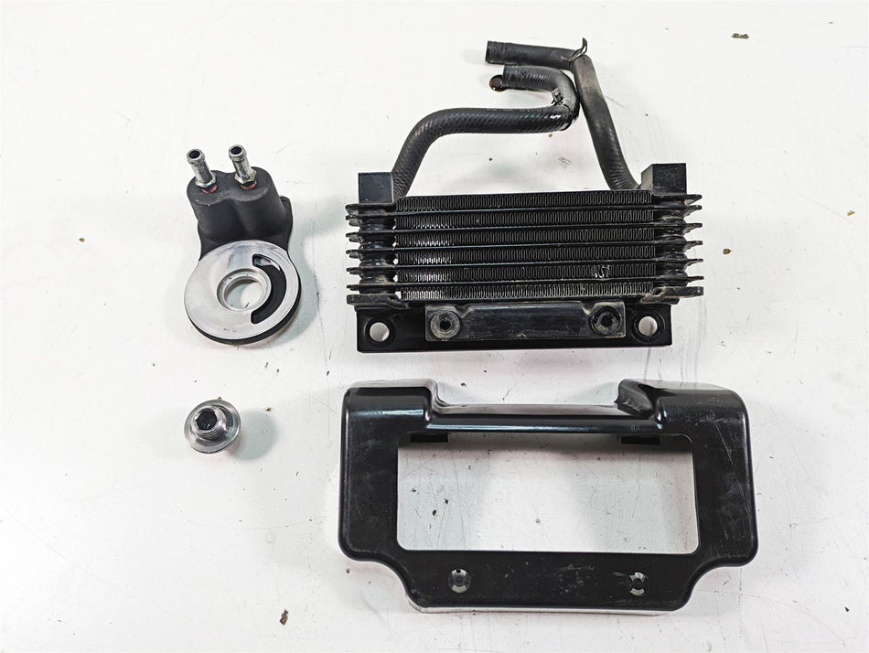 2013 Harley Touring FLHX Street Glide Oil Cooler + Cover & Flange 63083-11A {{ shop.shopifyCountryName }} - Mototech271