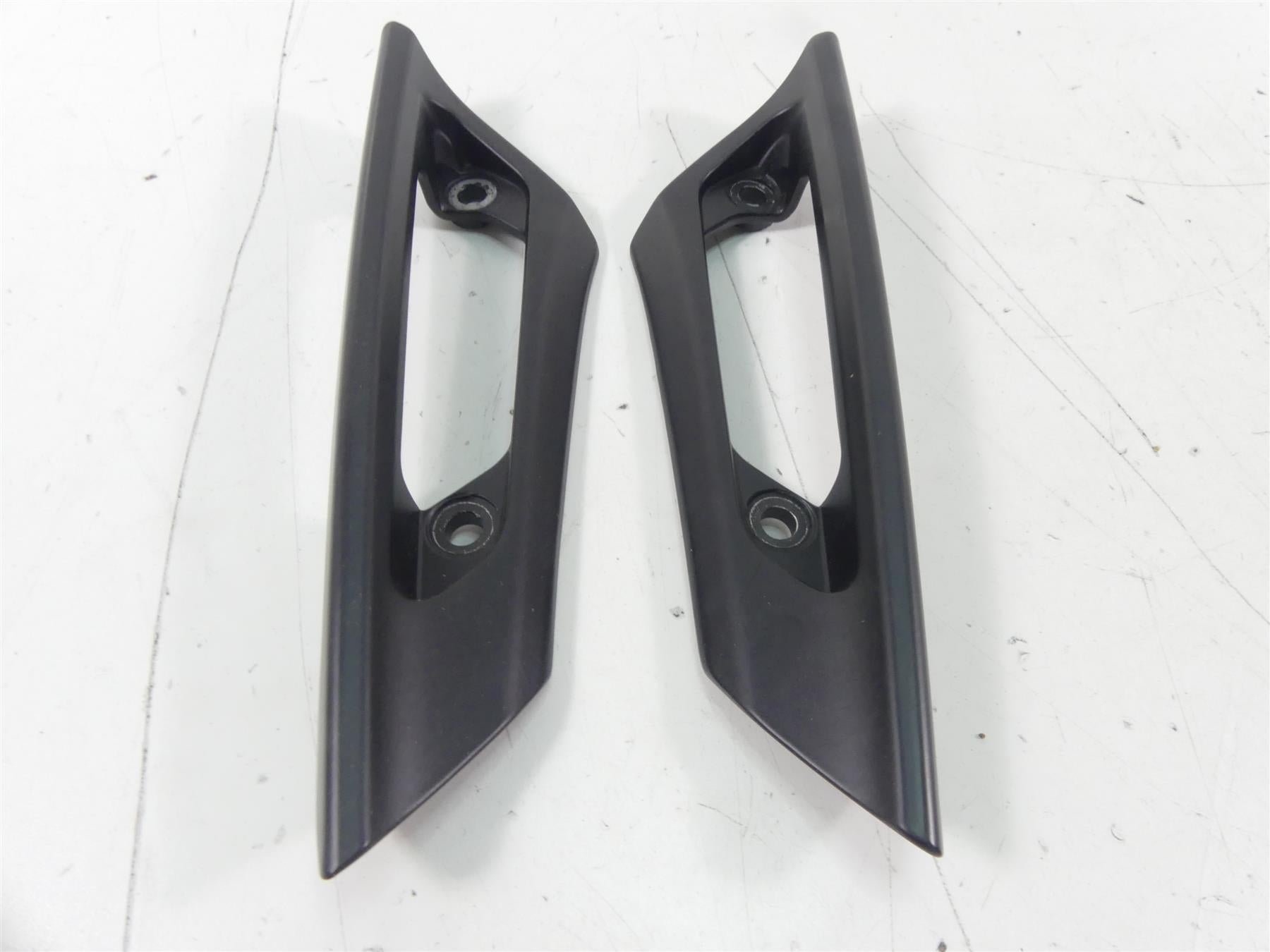 2019 Indian Motorcycle Co. FTR1200 Rear Passenger Grab Holder Handles 5142162 {{ shop.shopifyCountryName }} - Mototech271