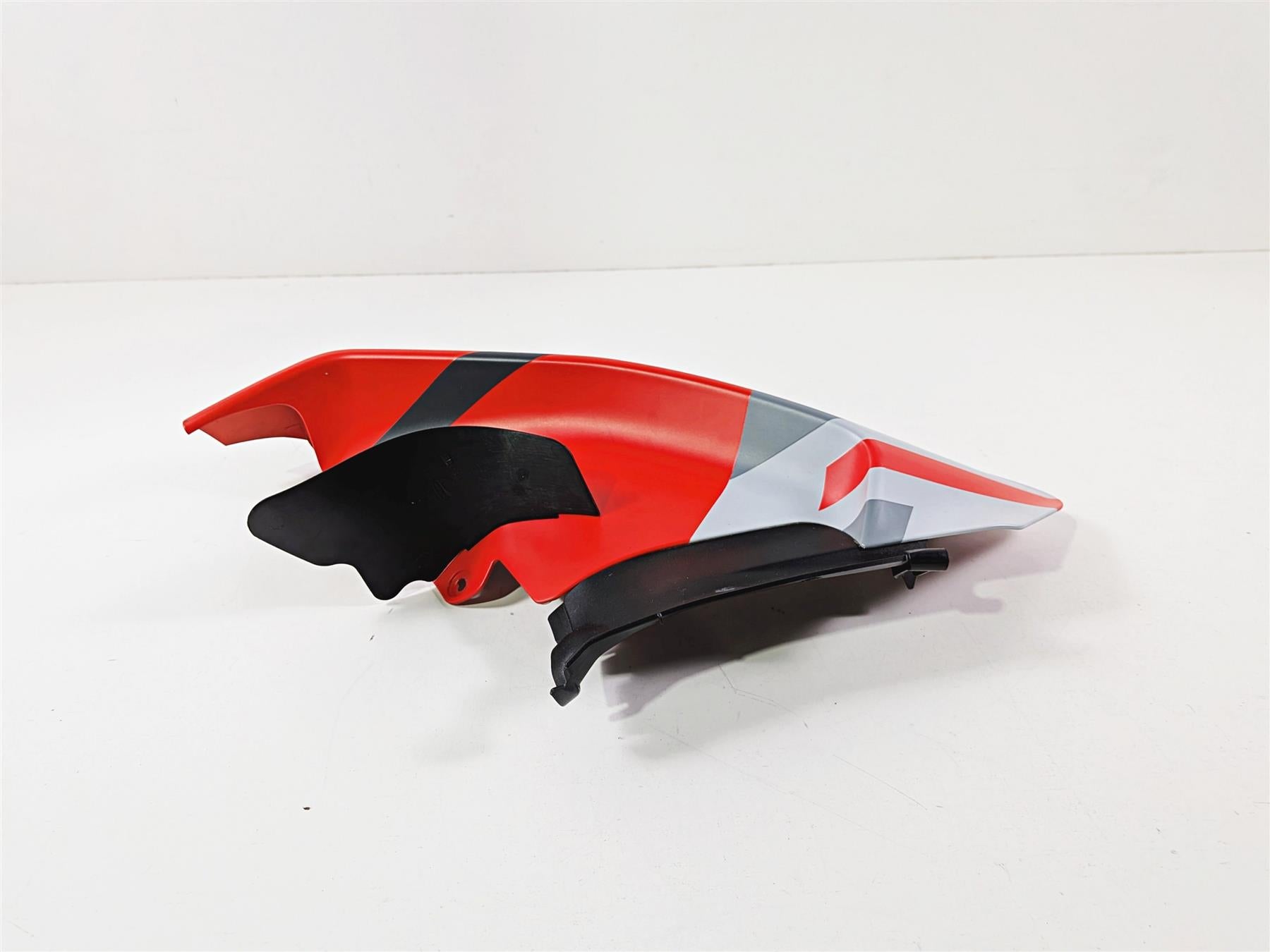 2019 Ducati Panigale V4S V4 S Corse Left Inner Leg Cover Fairing 480P9931BA {{ shop.shopifyCountryName }} - Mototech271