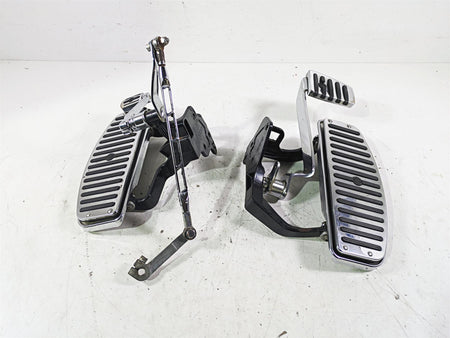 2002 Harley FLSTC Softail Heritage Left Right Chrome Floor Board Set 33630-00A {{ shop.shopifyCountryName }} - Mototech271