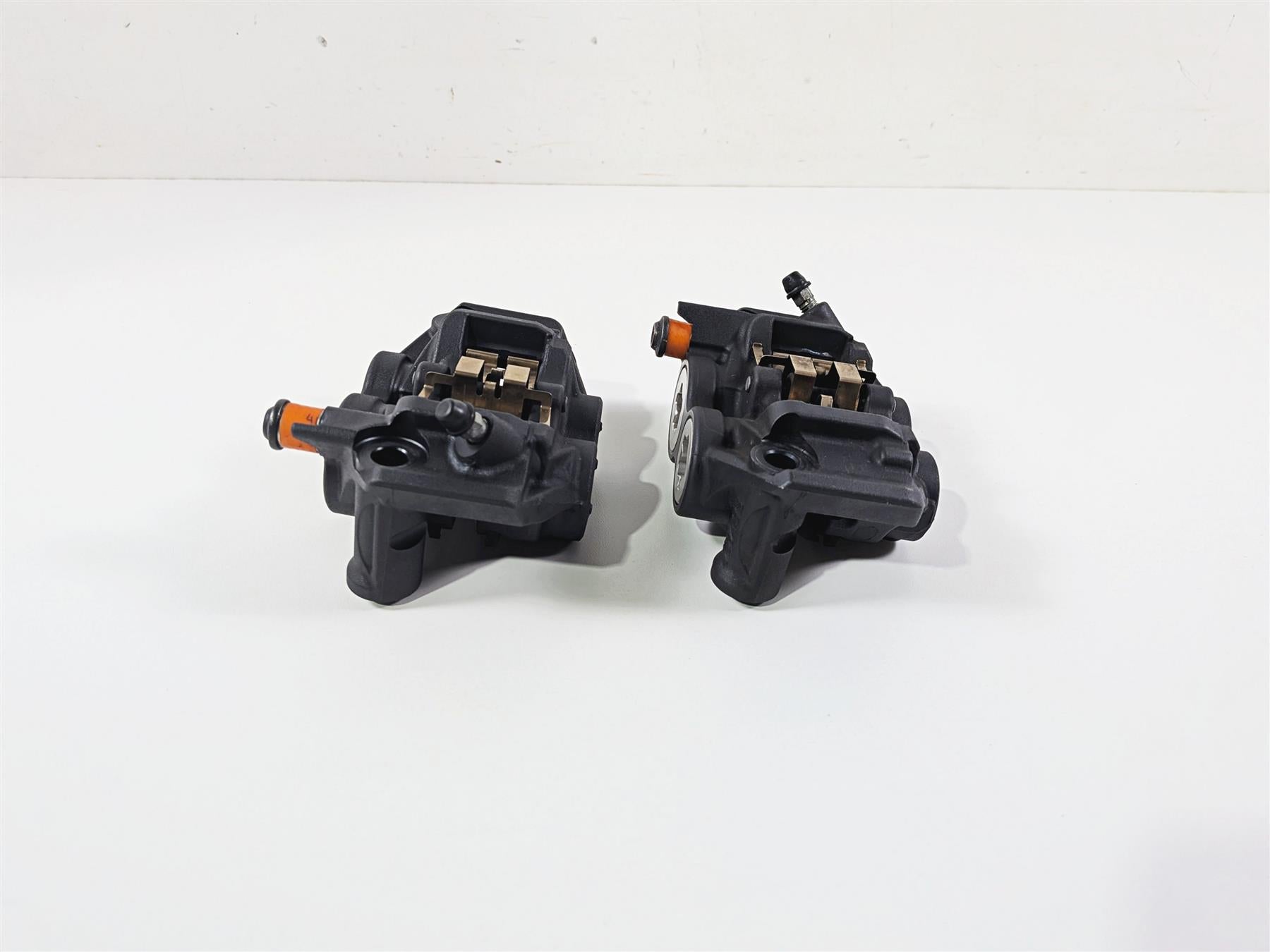 2023 Yamaha MT10 MTN1000 Front Brake Caliper Set Nissin 108mm L B67-2580T-00-00 {{ shop.shopifyCountryName }} - Mototech271