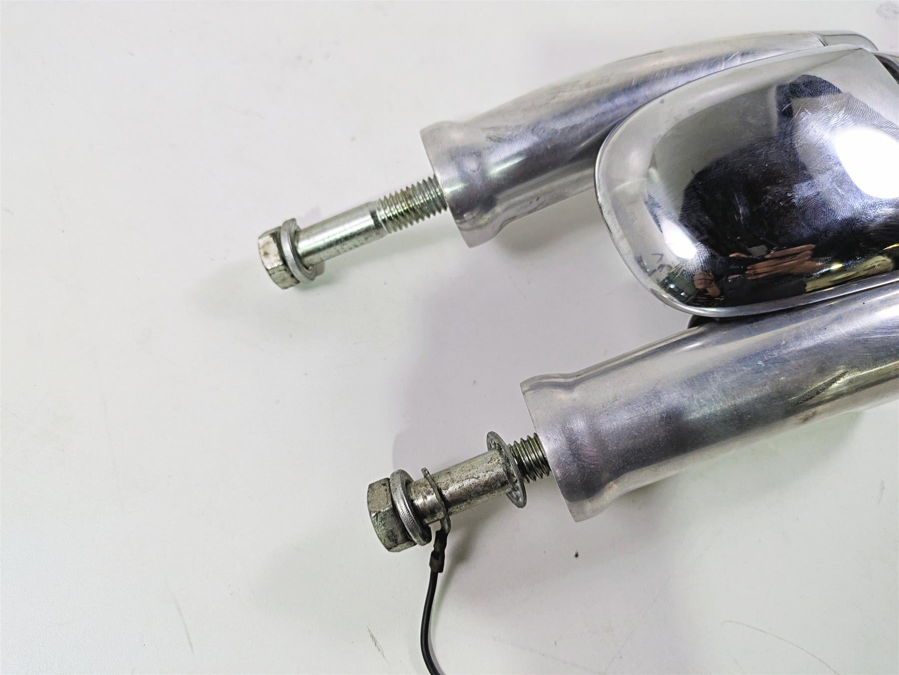 2008 Harley FXDL Dyna Low Rider 105TH Handlebar Holder Riser Set 105th 59785-06 {{ shop.shopifyCountryName }} - Mototech271