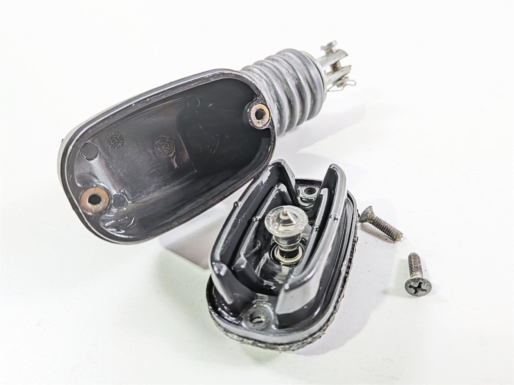 2009 Harley FXCWC Softail Rocker Rear Brake Master Cylinder 41767-05E {{ shop.shopifyCountryName }} - Mototech271