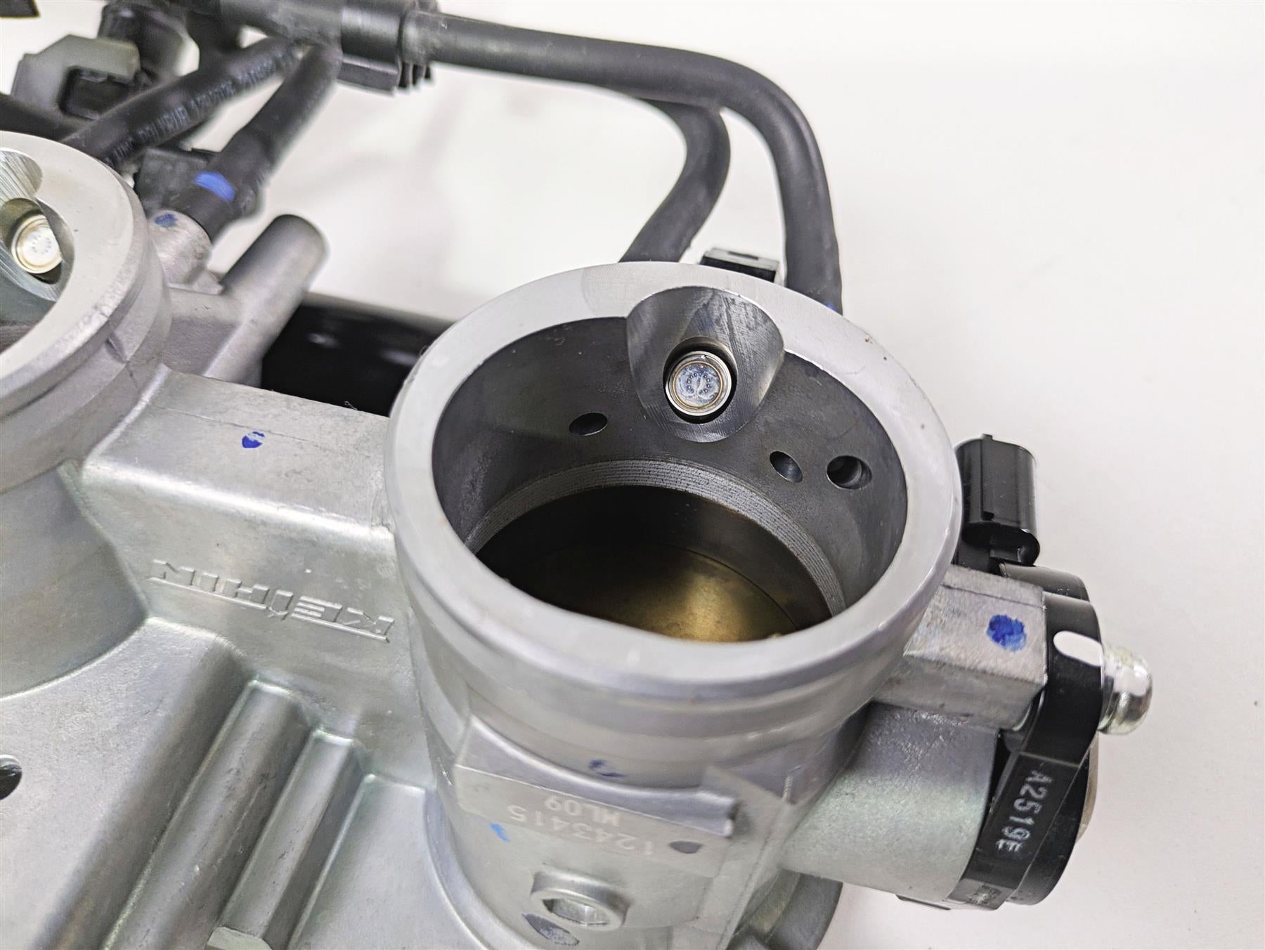 2024 Triumph Street Triple 765 R Keihin Throttle Body Bodies T1243415 {{ shop.shopifyCountryName }} - Mototech271