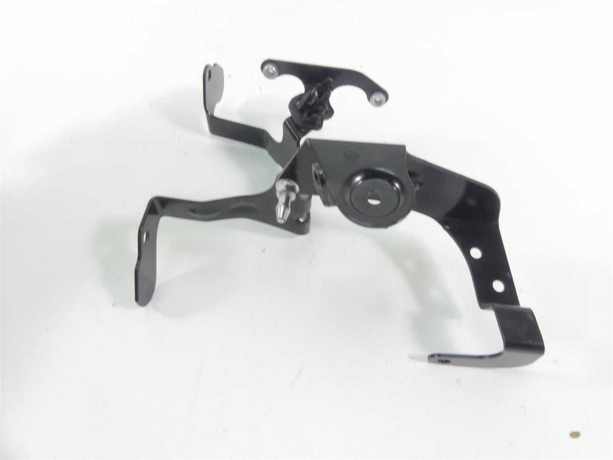 2020 Harley Softail FXBB Street Bob Electrical Battery Carrier Set 69201632 {{ shop.shopifyCountryName }} - Mototech271