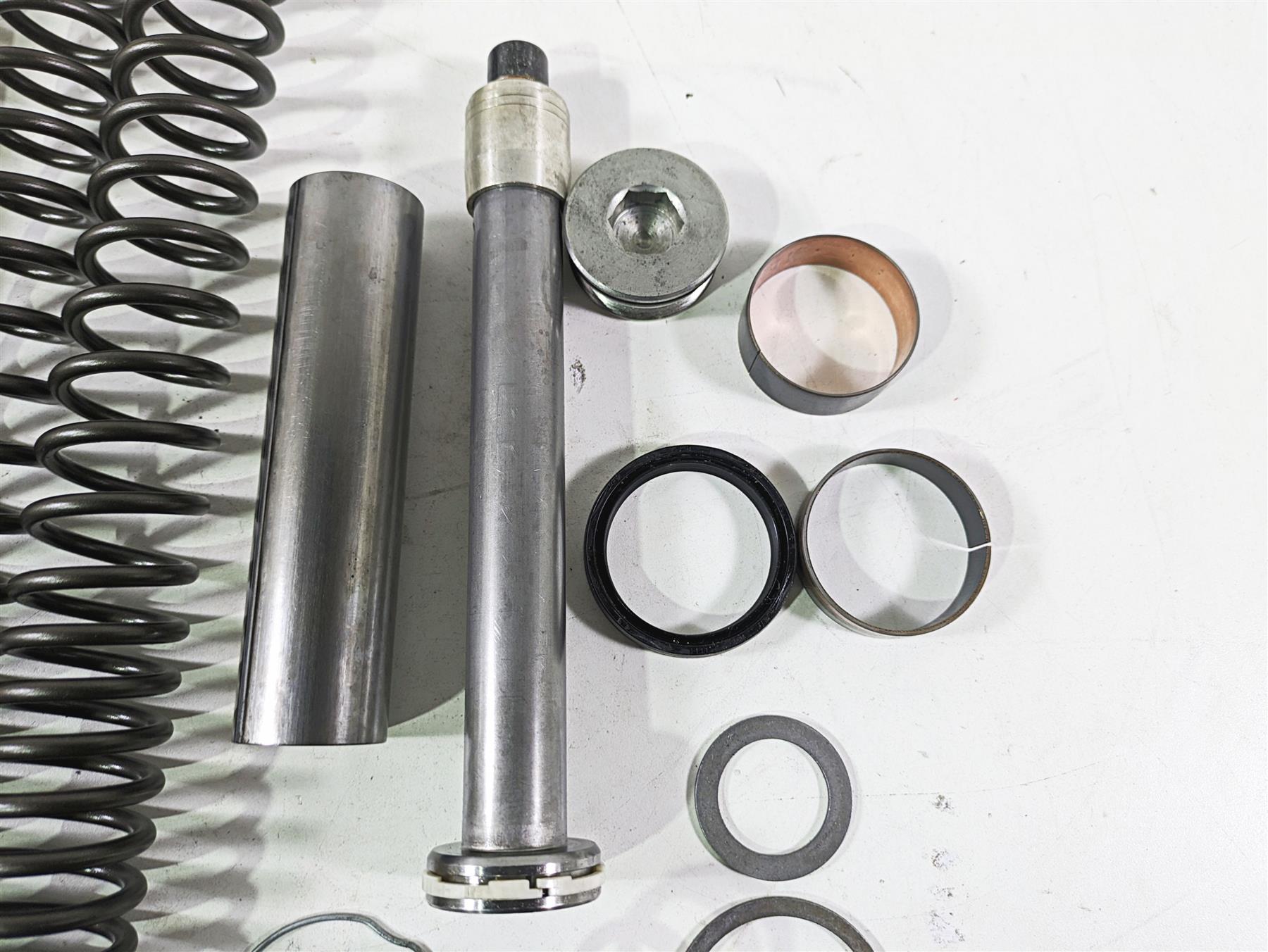 2020 Harley Touring FLHT Electra Glide Front Fork Internals Set 45500337 {{ shop.shopifyCountryName }} - Mototech271