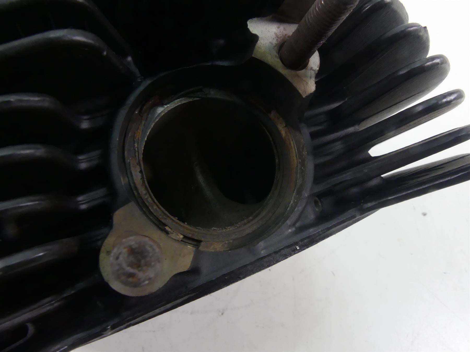 2014 Moto Guzzi Griso 1200 SE 8V Left Cylinder Head Cylinderhead 872755 {{ shop.shopifyCountryName }} - Mototech271